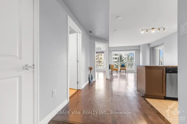 70 LANDRY St #207, Ottawa 3