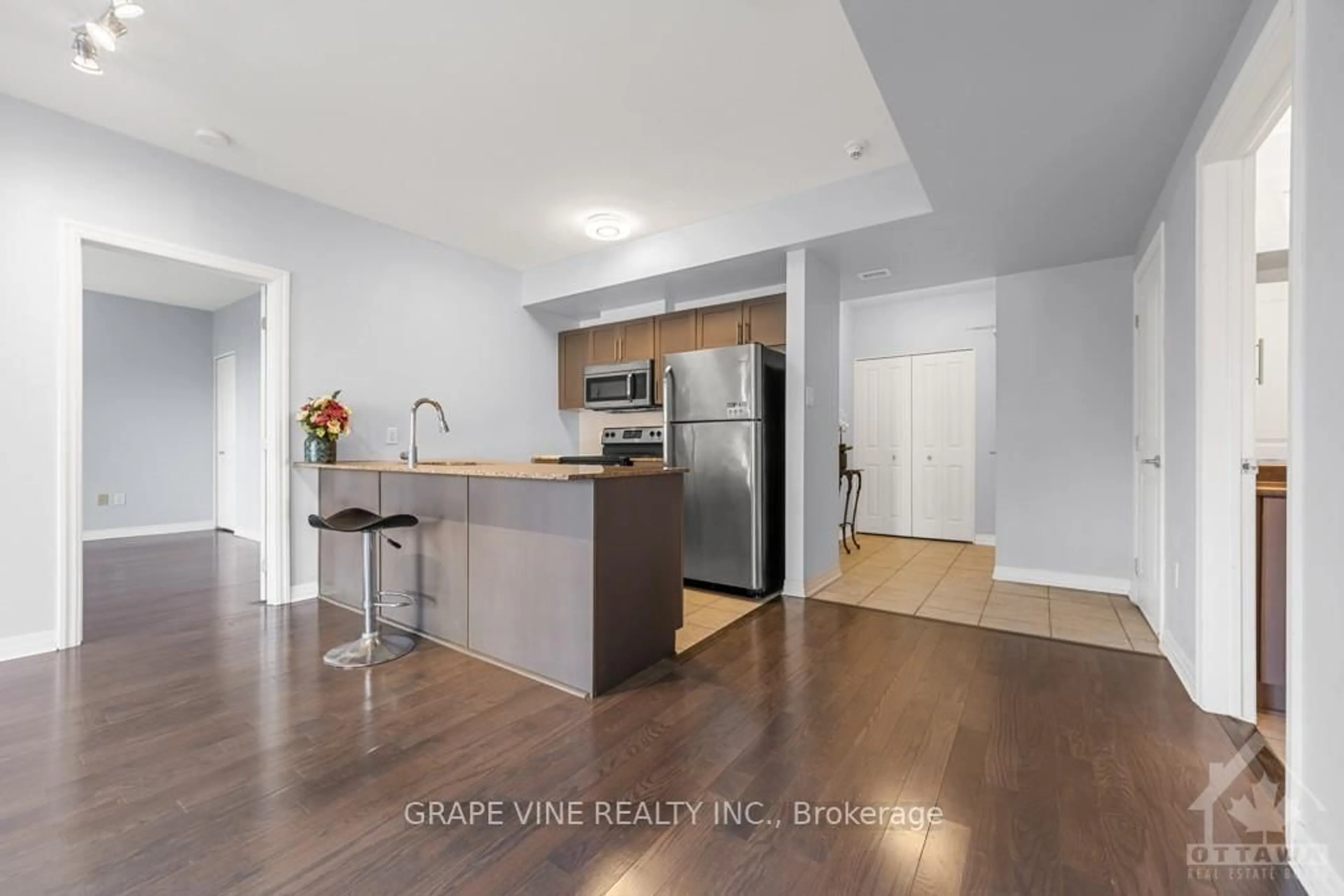 Open concept kitchen, unknown for 70 LANDRY St #207, Ottawa Ontario K1L 0A8