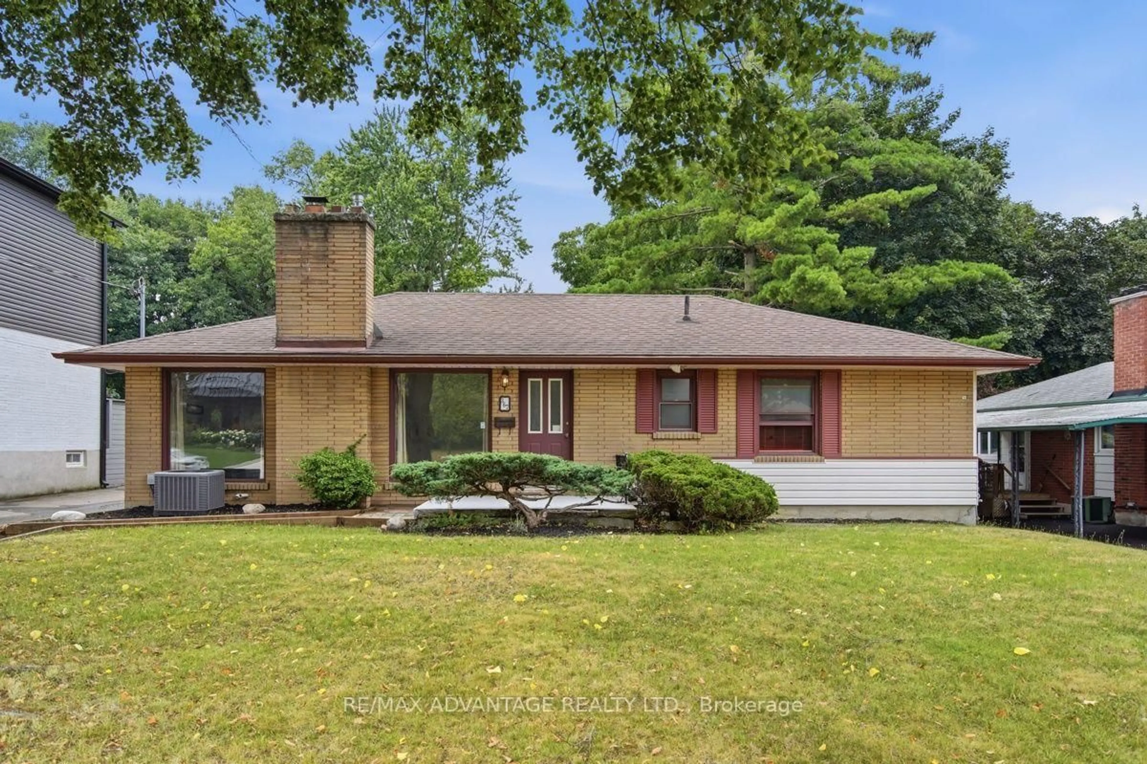 Home with brick exterior material, street for 367 Brock St, London South Ontario N6K 2M3