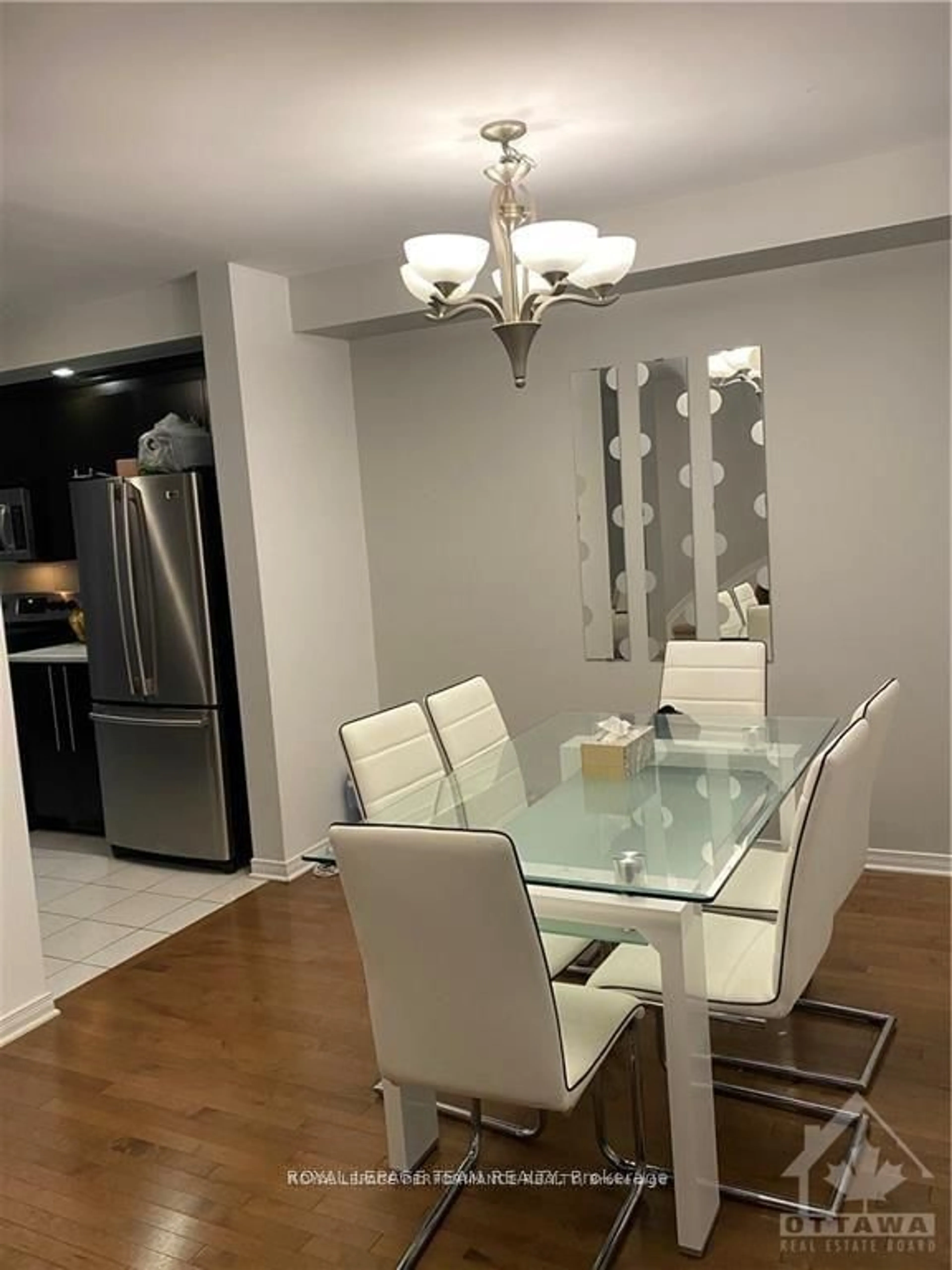 Dining room, unknown for 829 Percifor Way, Ottawa Ontario K1W 0C9