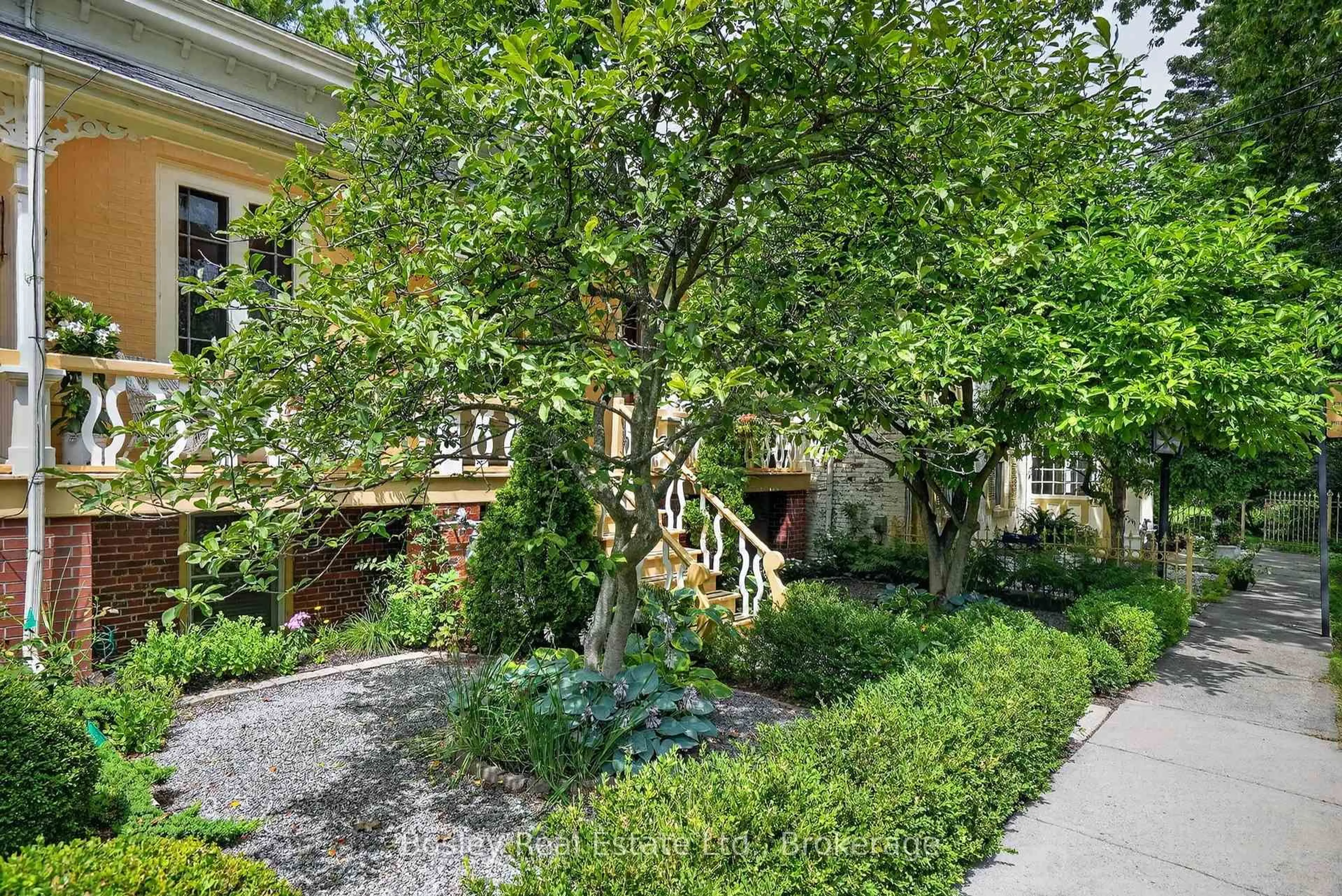 Patio, street for 4 Baldwin St, Port Hope Ontario L1A 1S1
