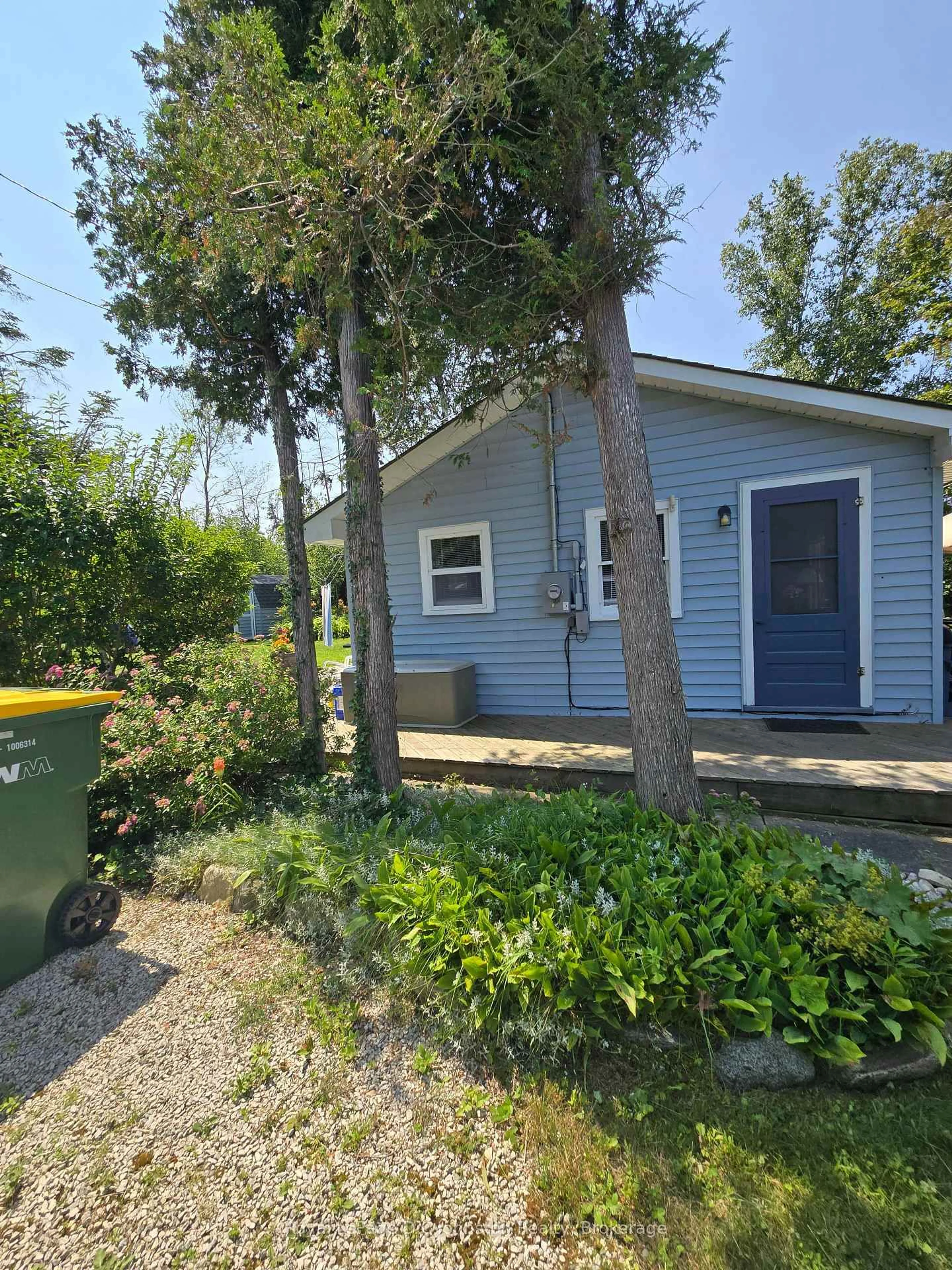 Shed for 499 Bruce Road 13 Rd, Native Leased Lands Ontario N0H 2L0