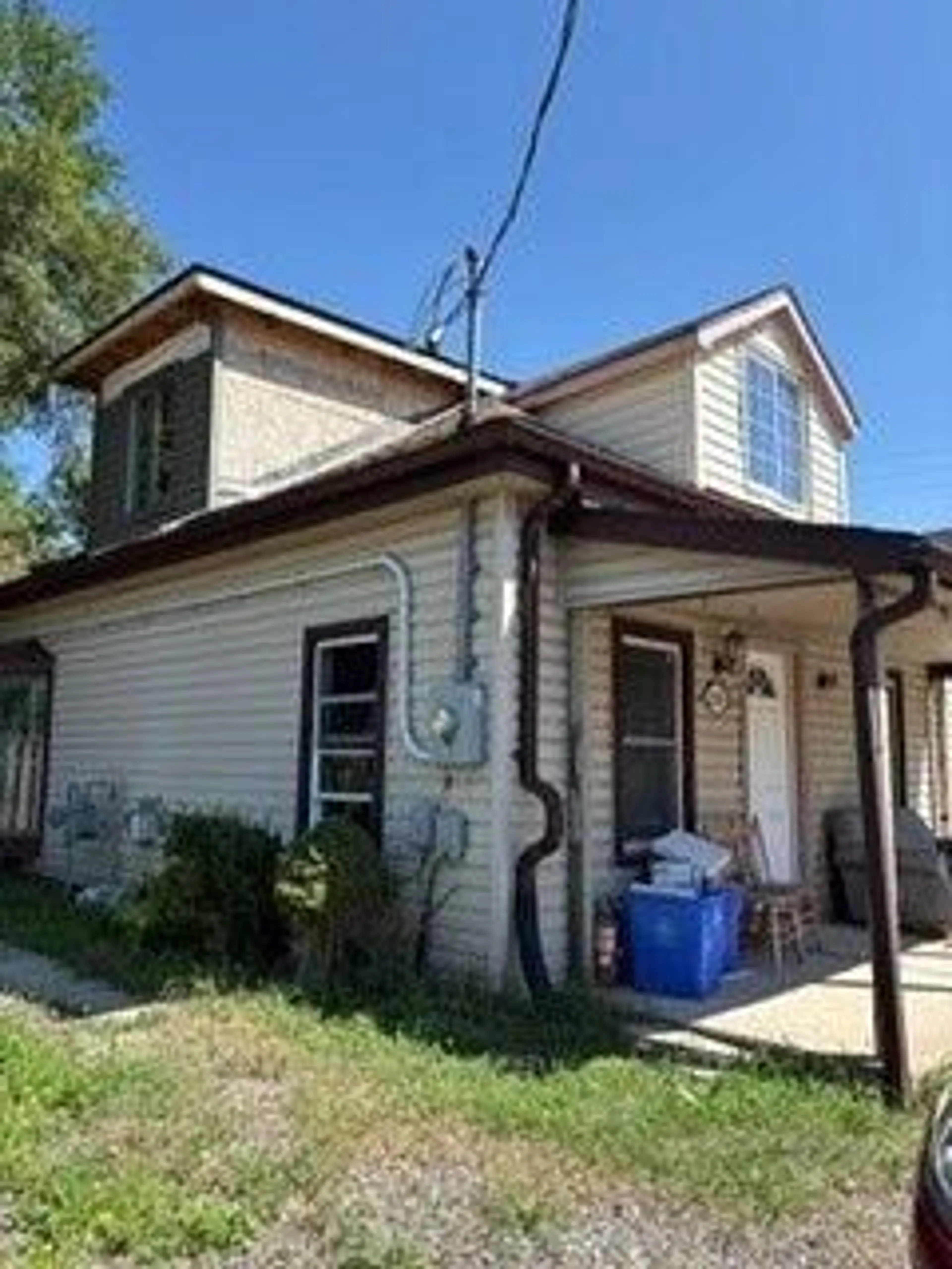 Unknown for 1136 Brydges St, London East Ontario N5W 2B7