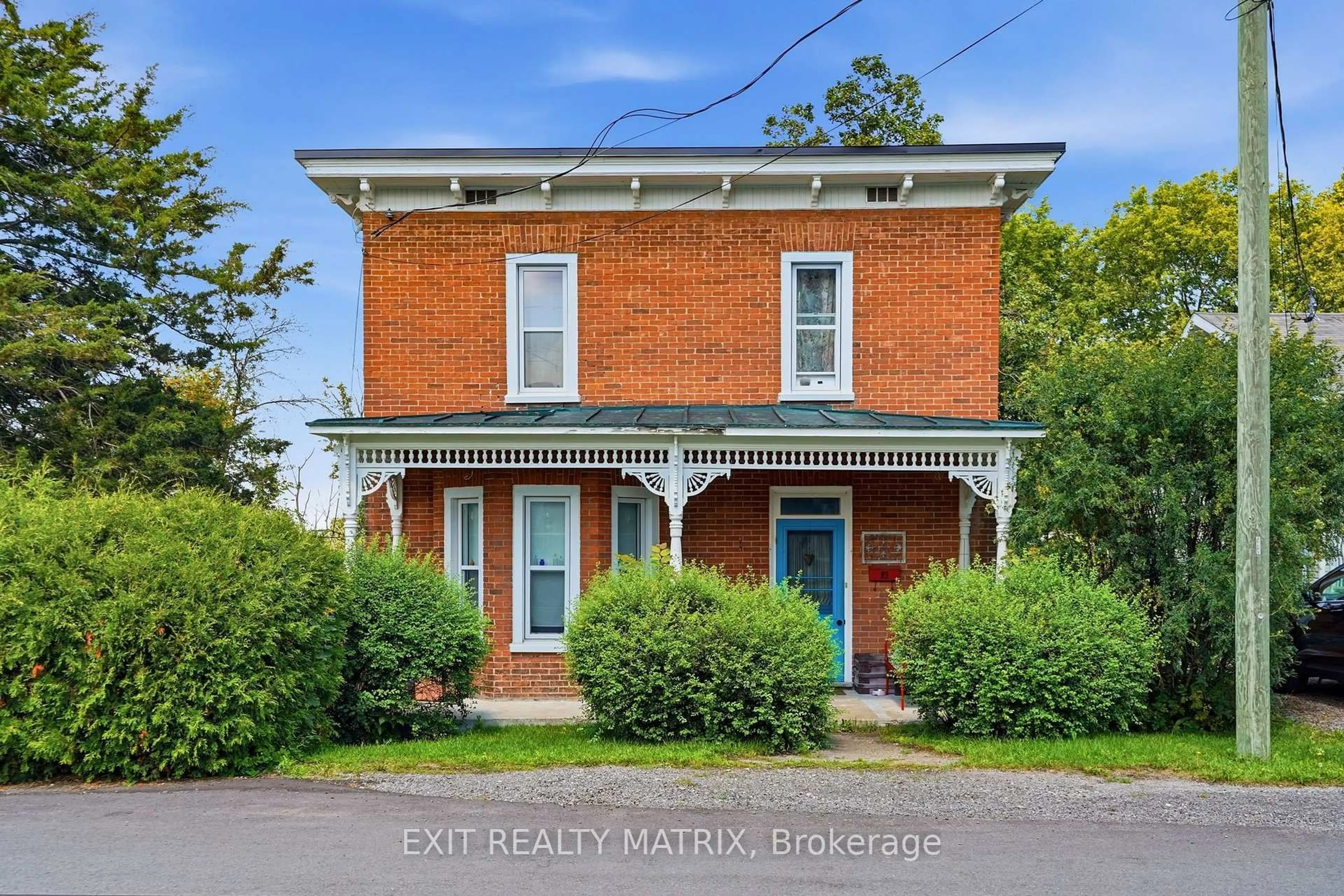 Home with brick exterior material, building for 89 Grout St, Champlain Ontario K0B 1R0