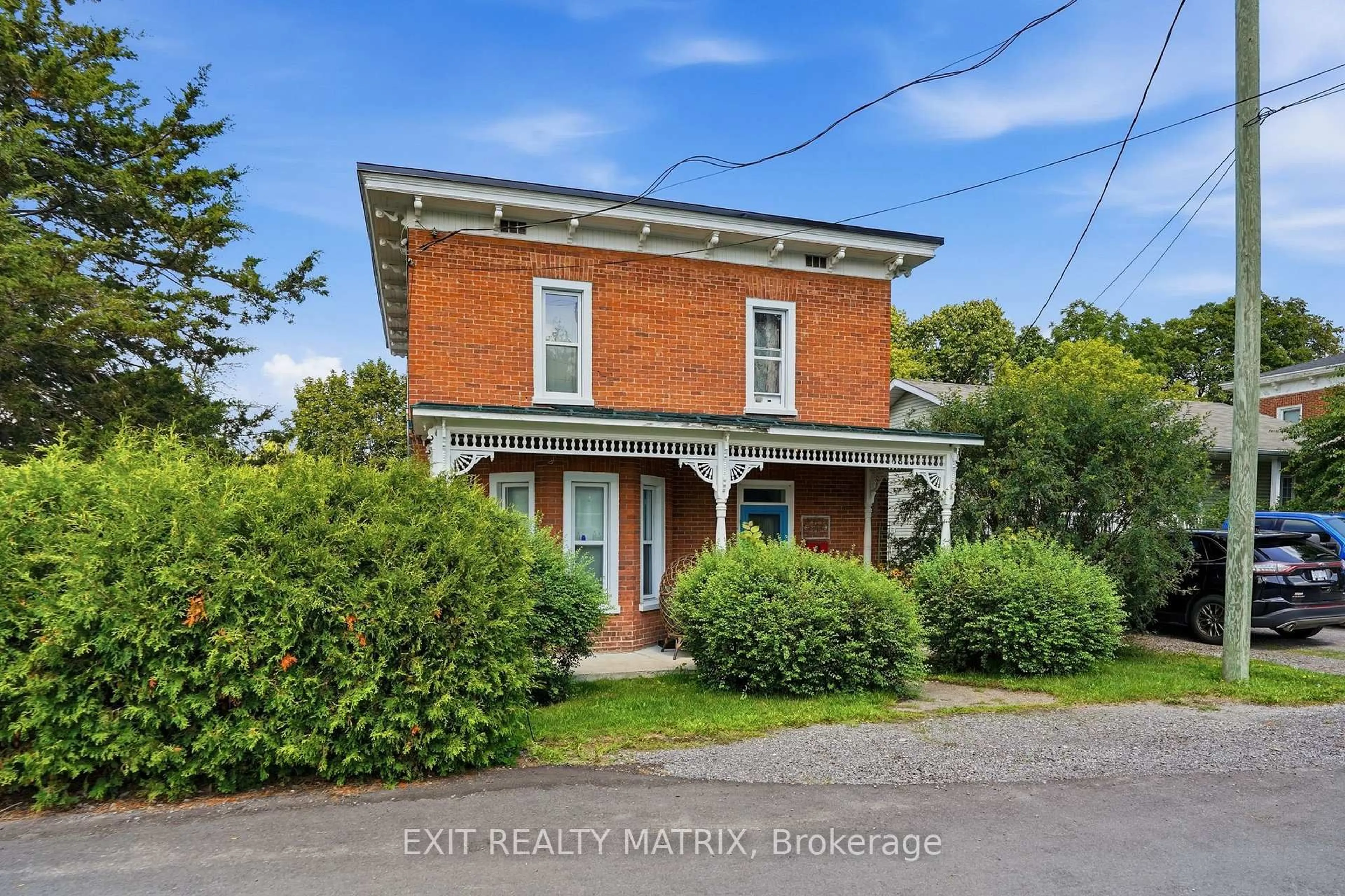 Home with brick exterior material, building for 89 Grout St, Champlain Ontario K0B 1R0