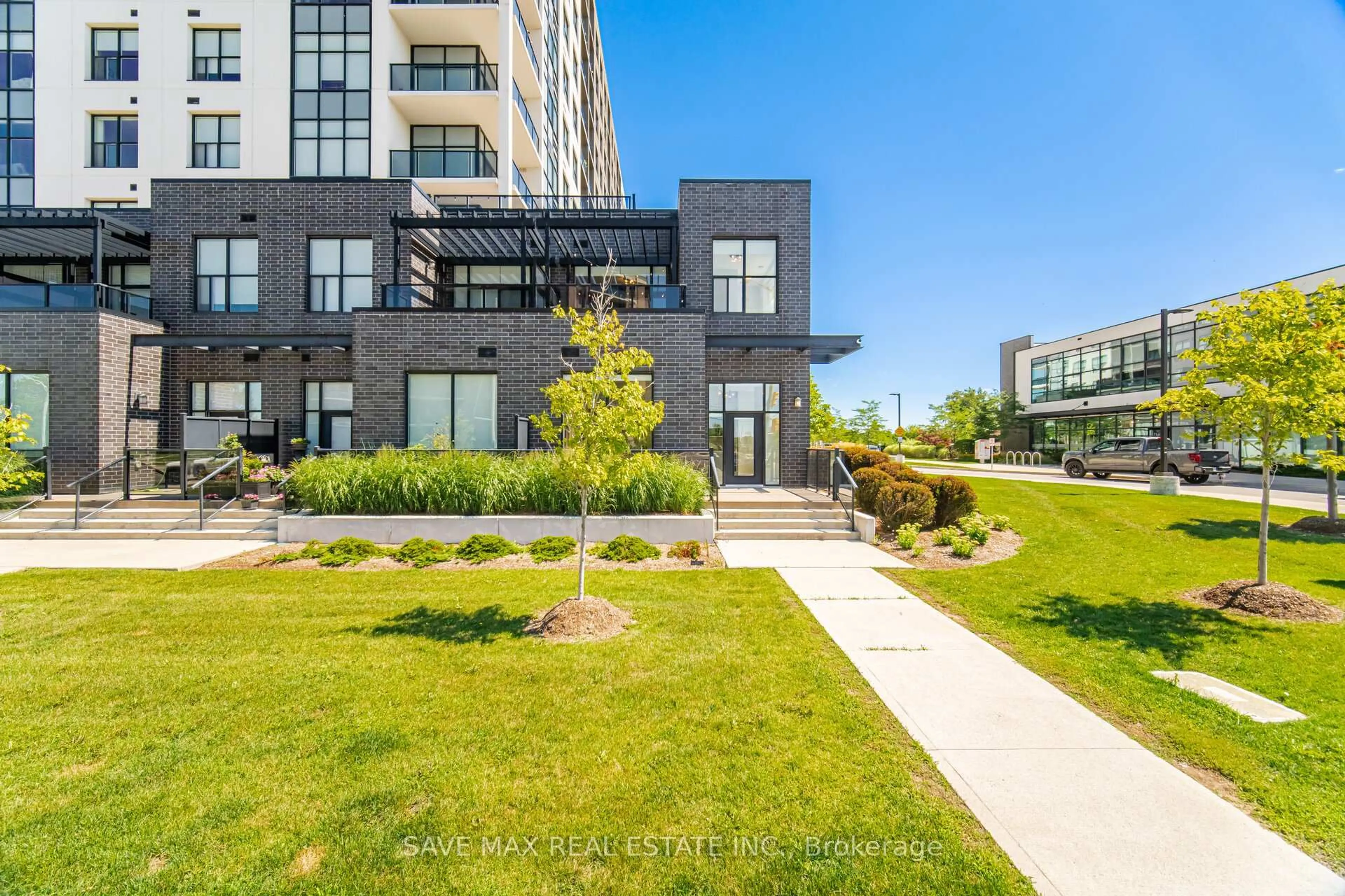 Unknown for 1878 Gordon St #103, Guelph Ontario N1L 0P4