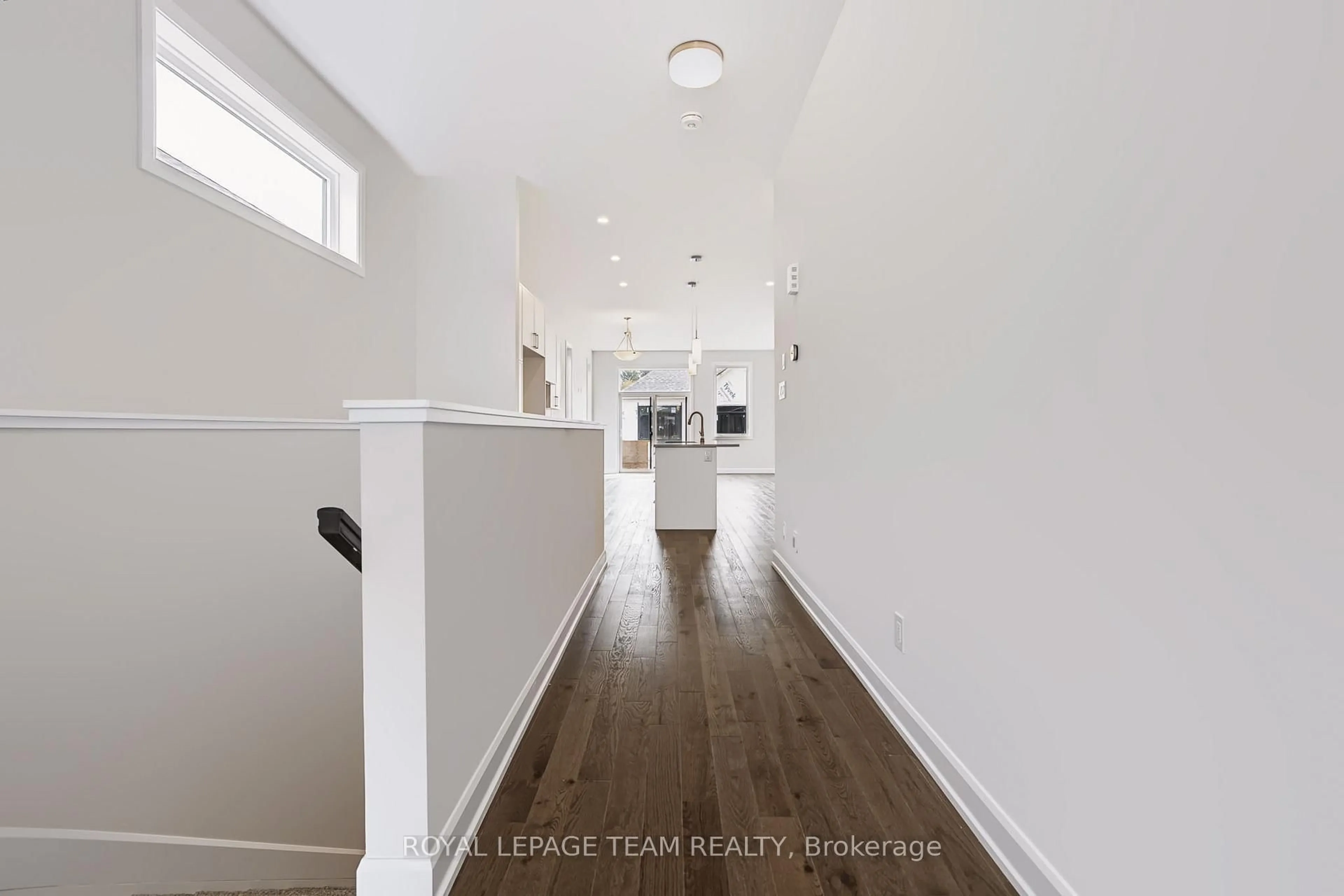Indoor entryway for 237 Hannam Bud Way, Ottawa Ontario K4M 0T7
