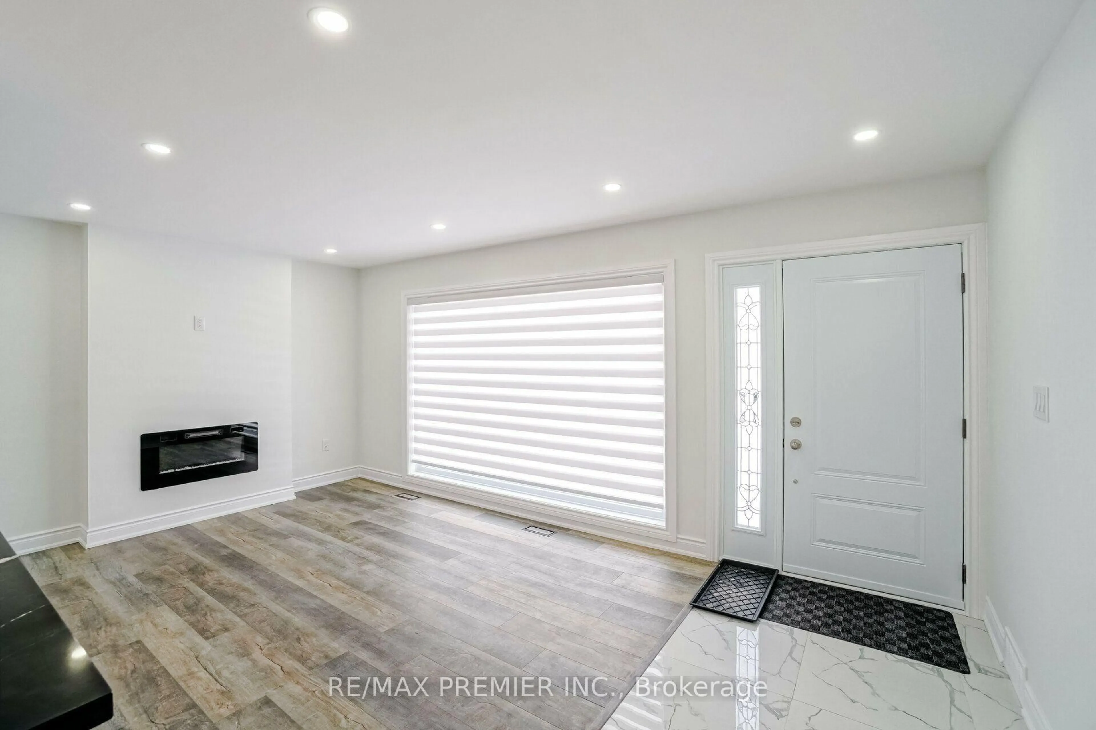 Indoor entryway for 8 Marlborough Rd, Guelph Ontario N1E 3X2