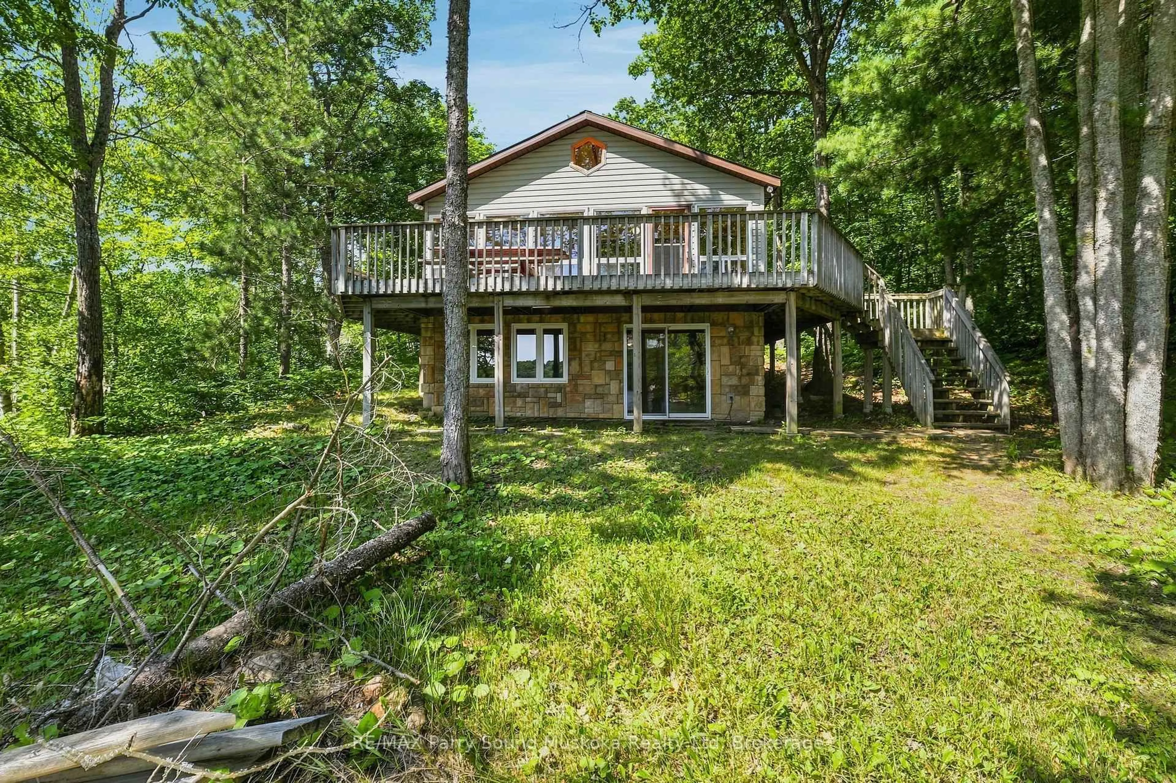 Unknown for 889 185 WA Horseshoe Lake, Seguin Ontario P2A 2W8