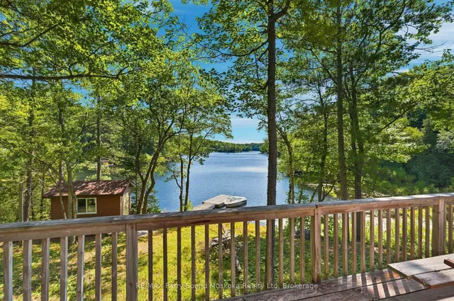889 185 WA Horseshoe Lake, Seguin 3