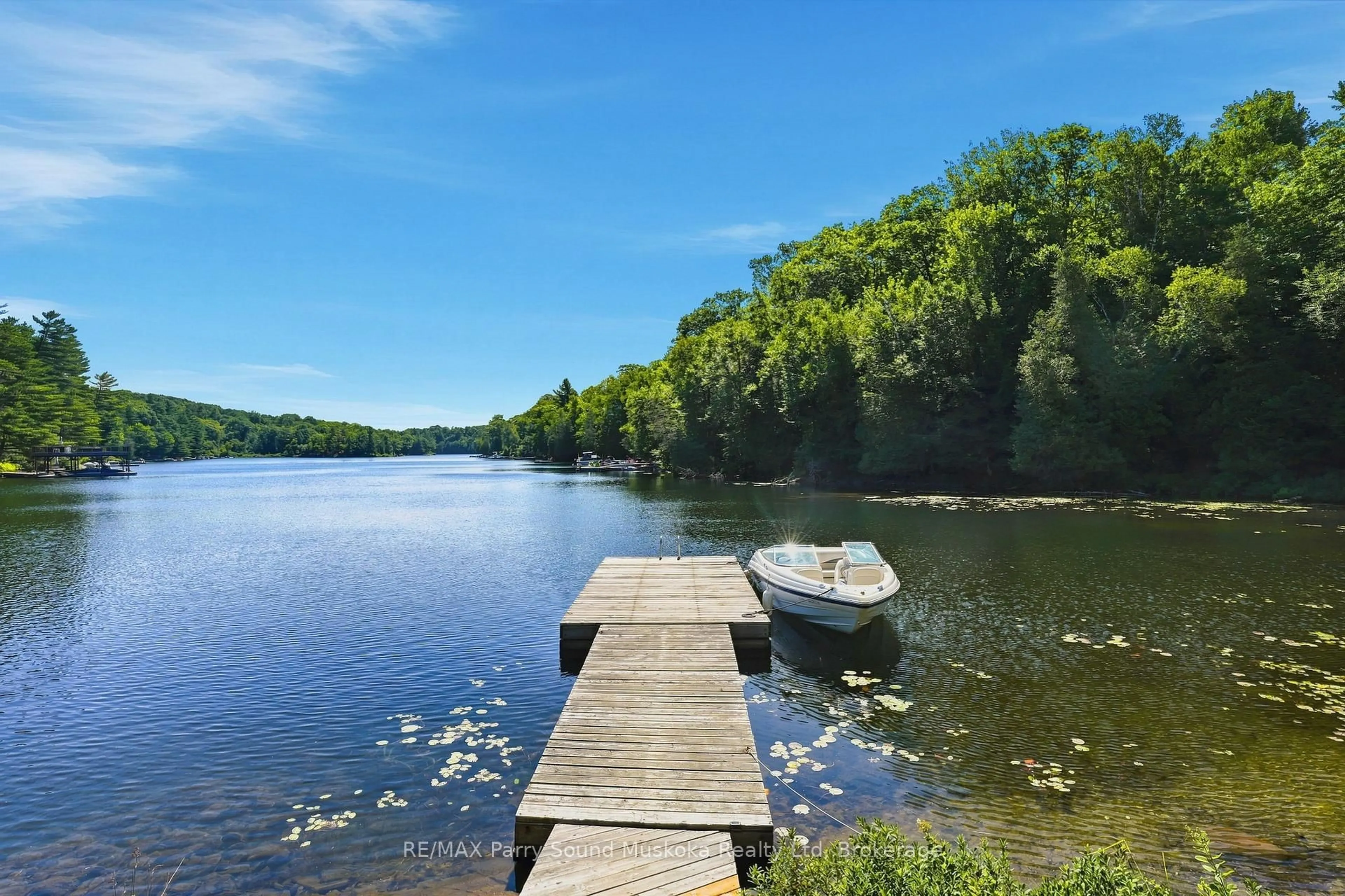 Patio, water/lake/river/ocean view for 889 185 WA Horseshoe Lake, Seguin Ontario P2A 2W8