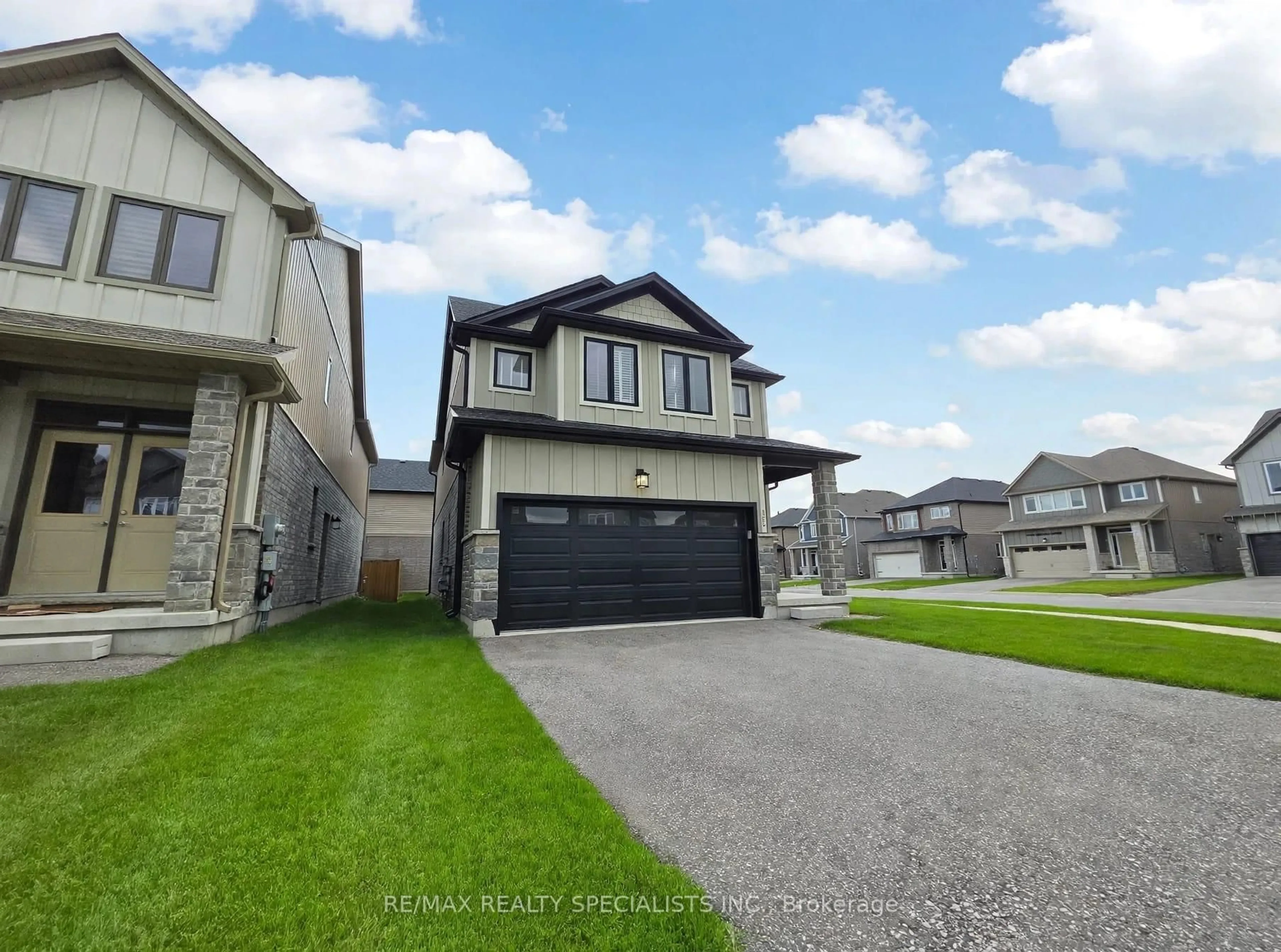 Unknown for 3074 Turner Cres, London South Ontario N6M 0B2