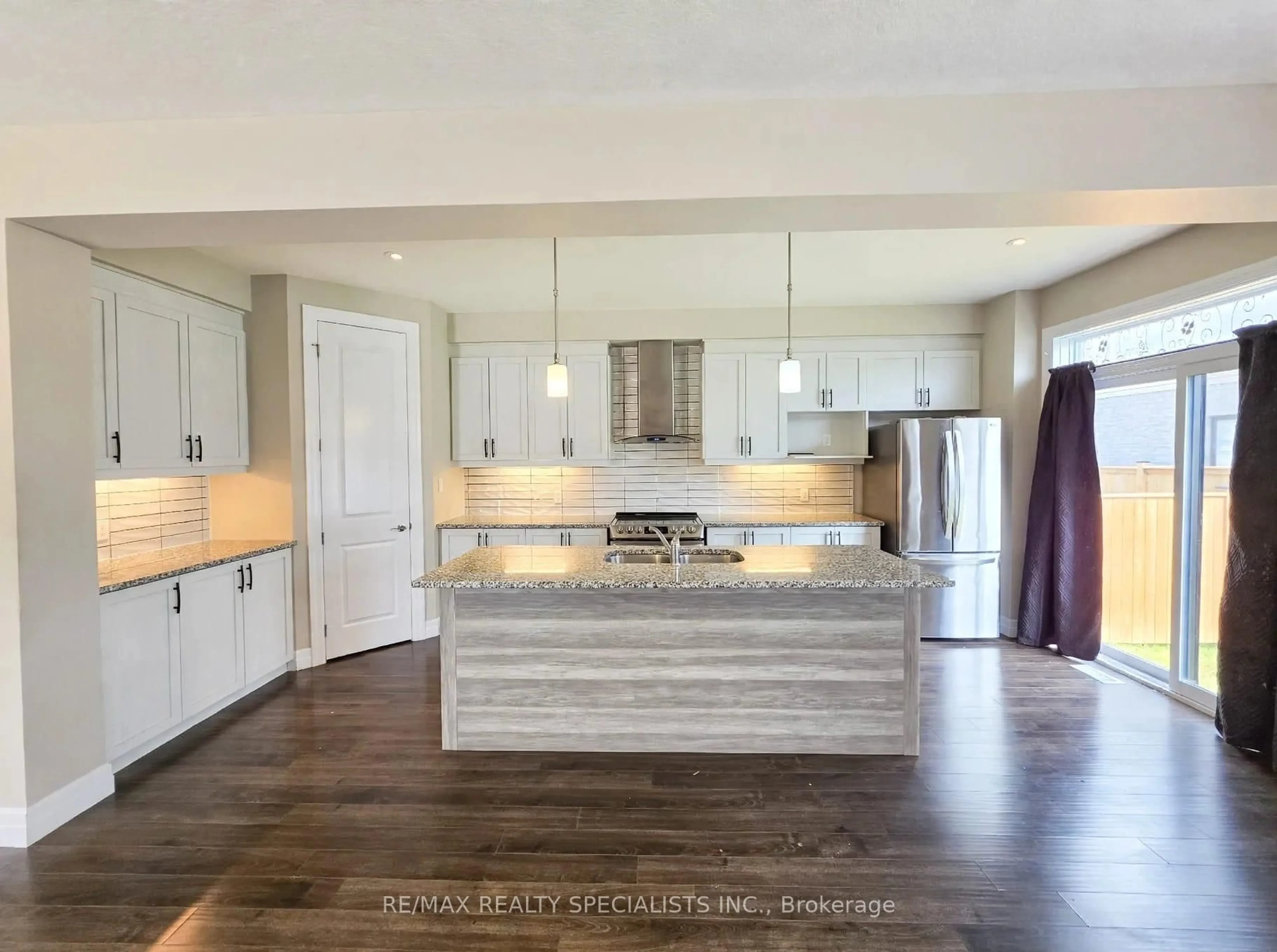 Open concept kitchen, unknown for 3074 Turner Cres, London South Ontario N6M 0B2