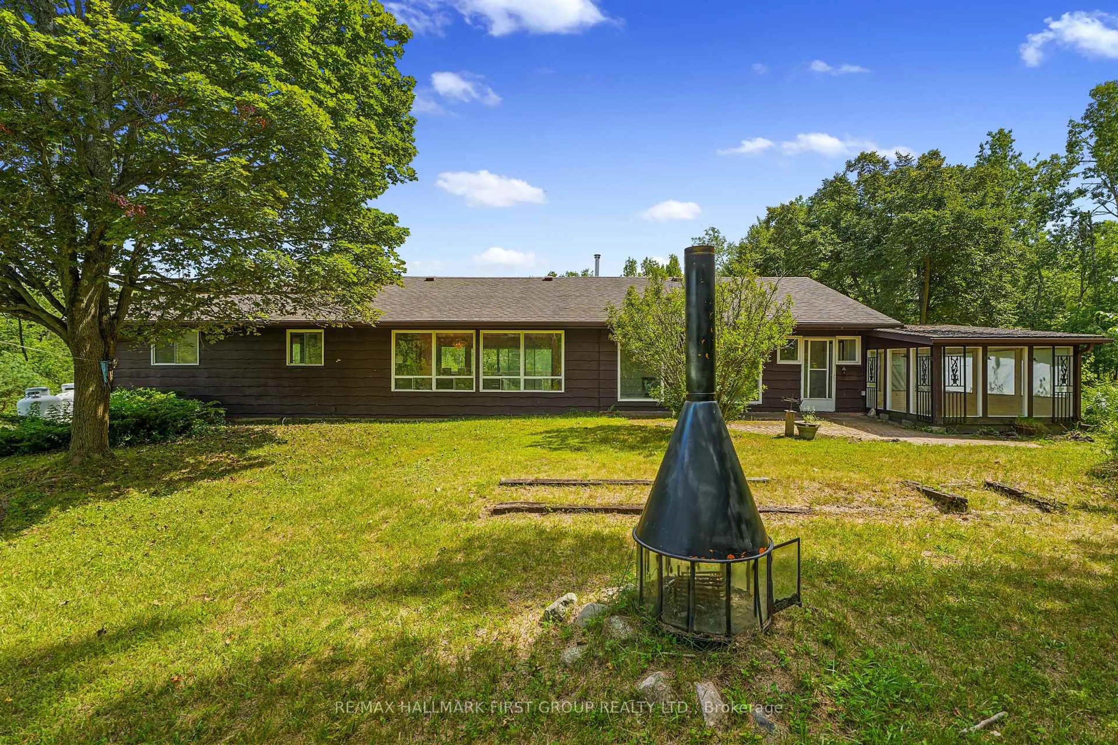 A pic from outside/outdoor area/front of a property/back of a property/a pic from drone, unknown for 11758 County 29 Rd, Alnwick/Haldimand Ontario K0K 2X0