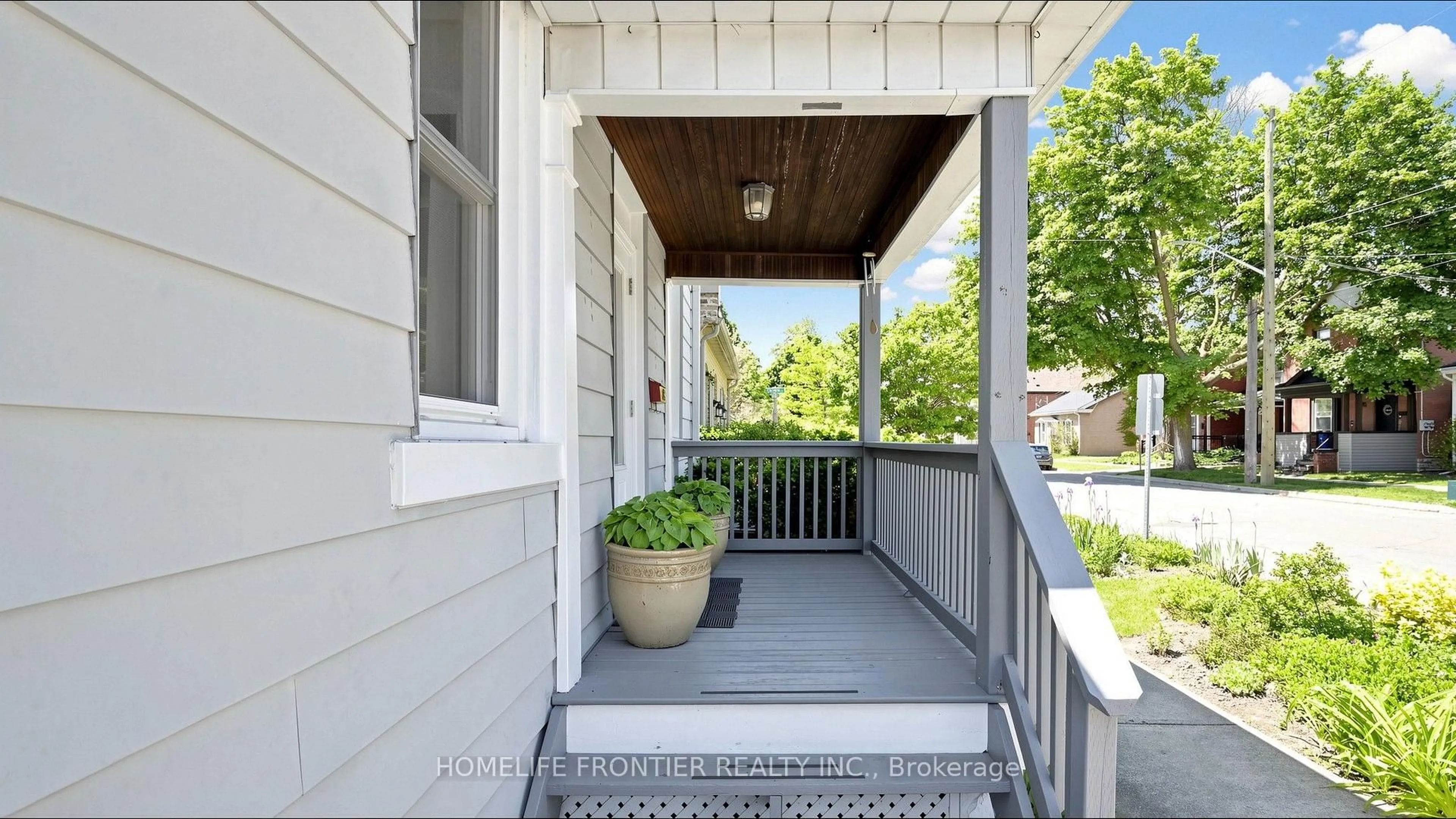 Unknown for 81 Richmond St, Brantford Ontario N3T 3Y7