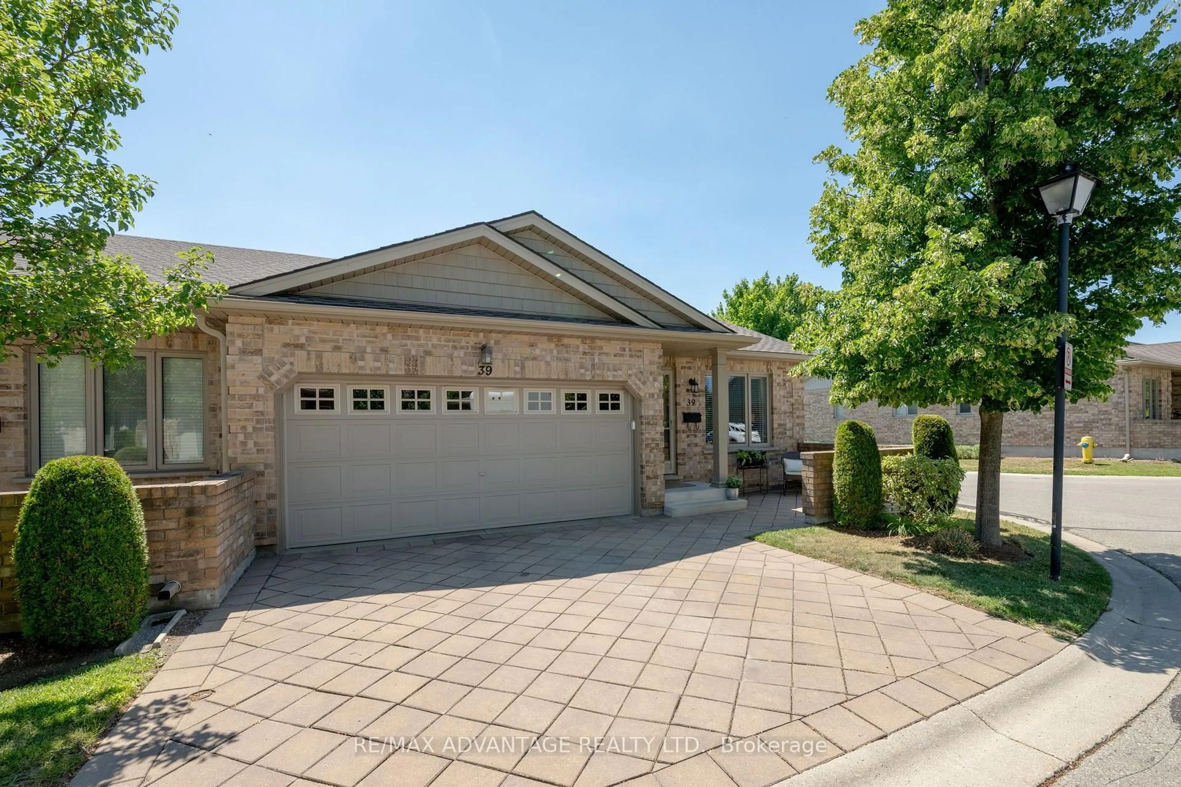 Home with brick exterior material, street for 620 Thistlewood Dr #39, London North Ontario N5X 0A9