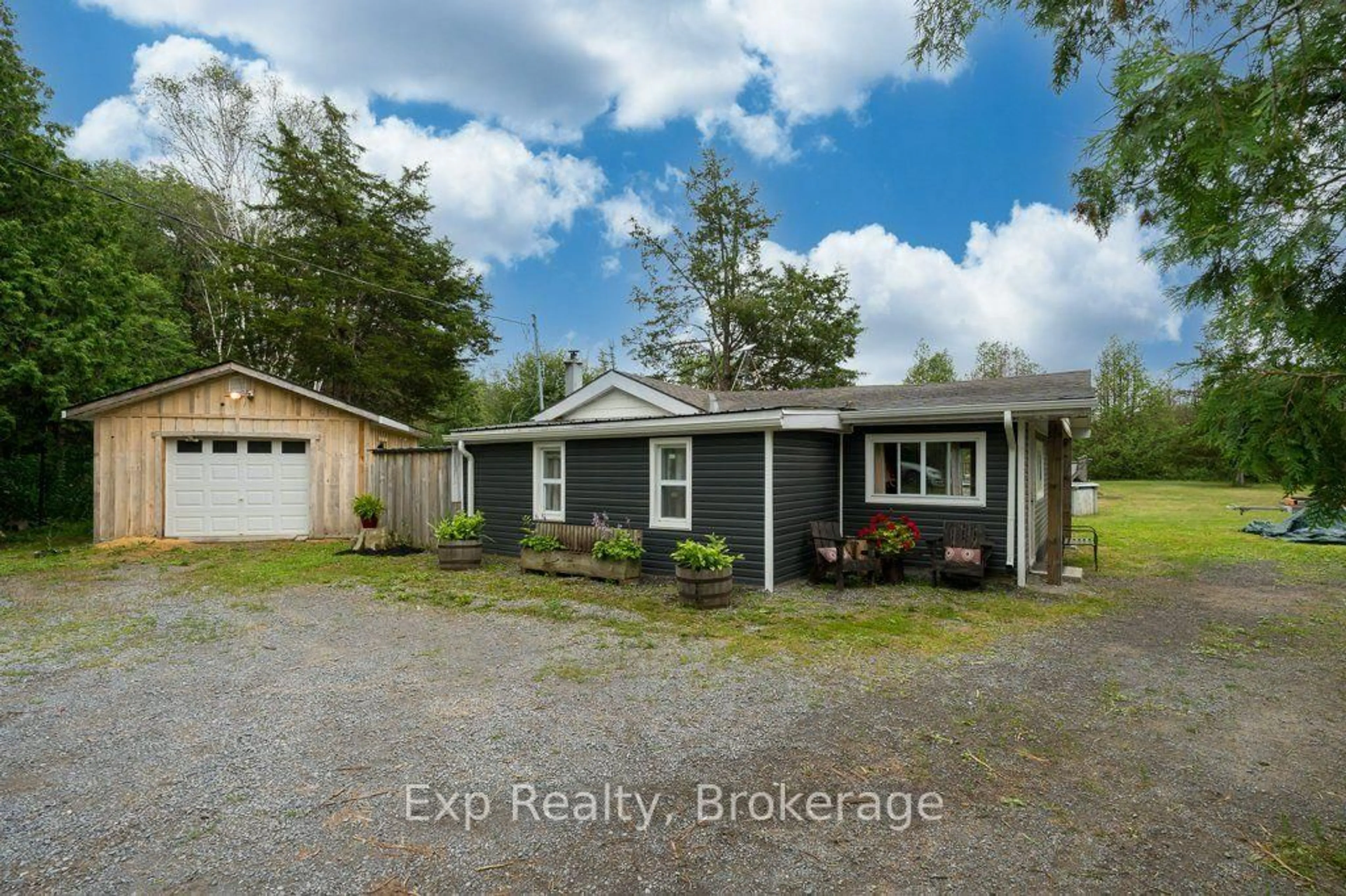 A pic from outside/outdoor area/front of a property/back of a property/a pic from drone, unknown for 2822 Shannon Rd, Shannonville Ontario K0K 3A0