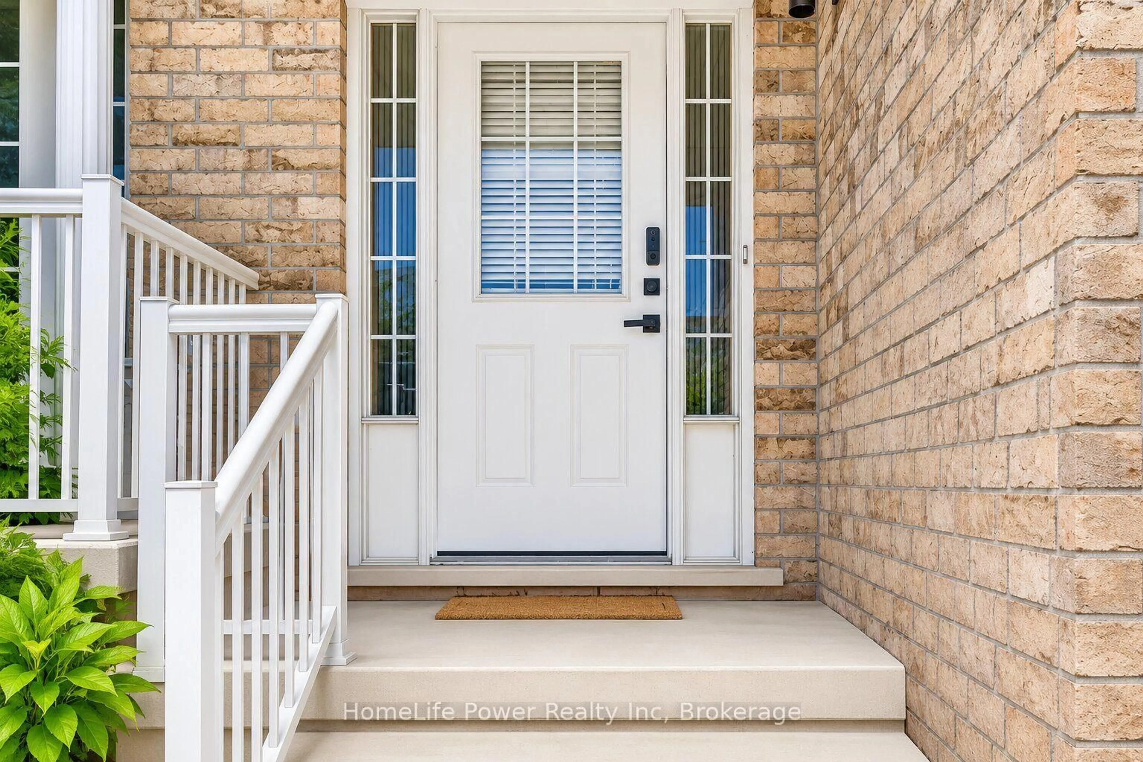 Indoor entryway for 233 RED CLOVER Crt, Kitchener Ontario N2E 4J5