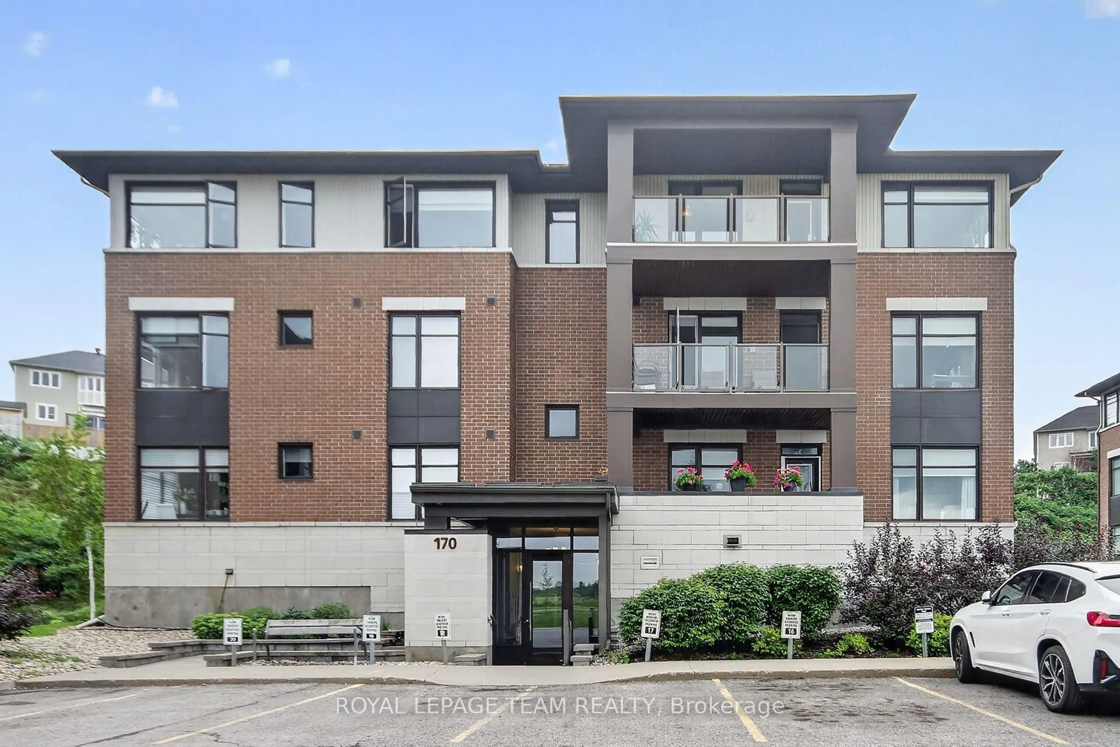 Home with brick exterior material, unknown for 170 Guelph Private #304, Ottawa Ontario K2T 0J5