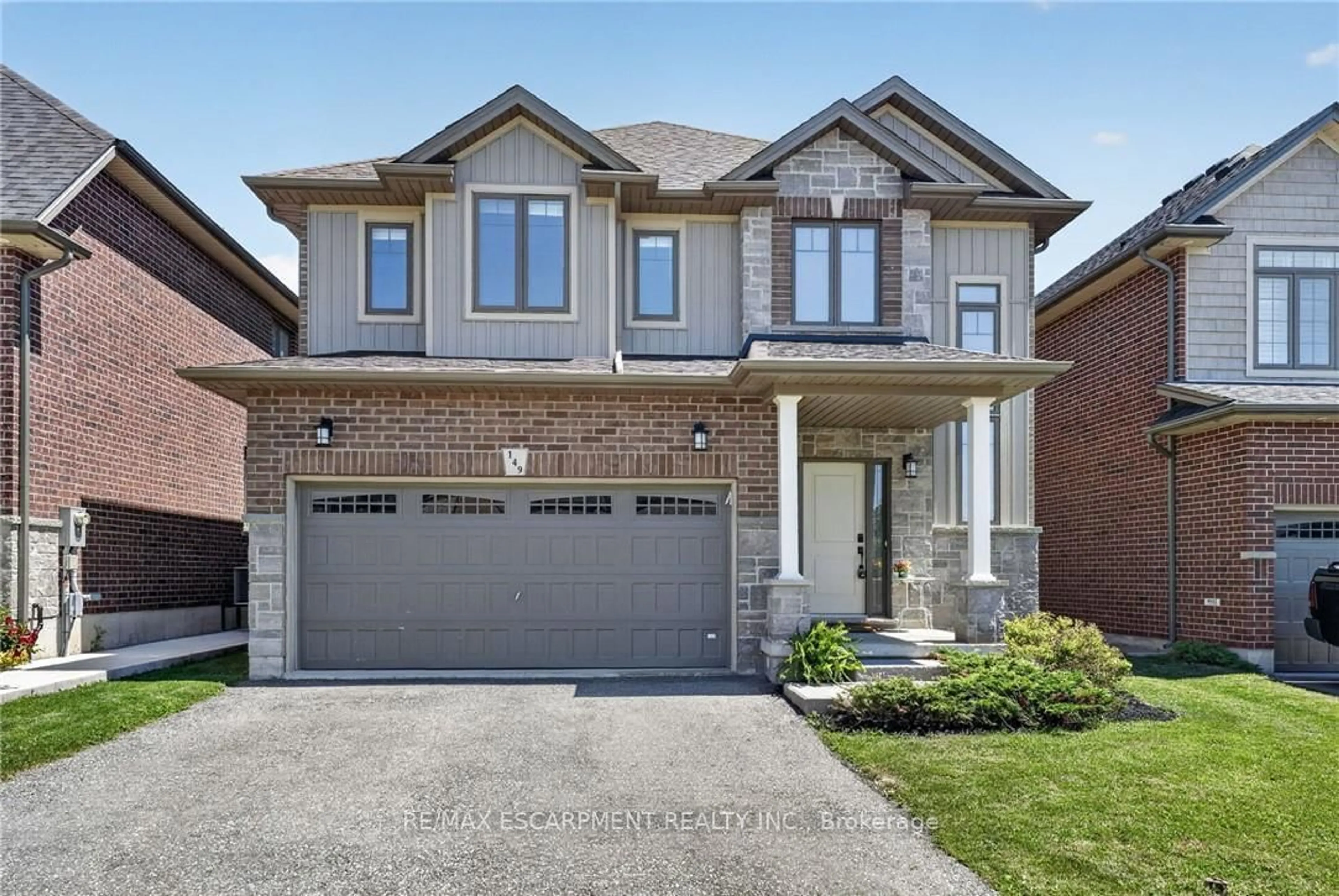 Home with brick exterior material, street for 149 Dennis Dr, West Lincoln Ontario L0R 2A0