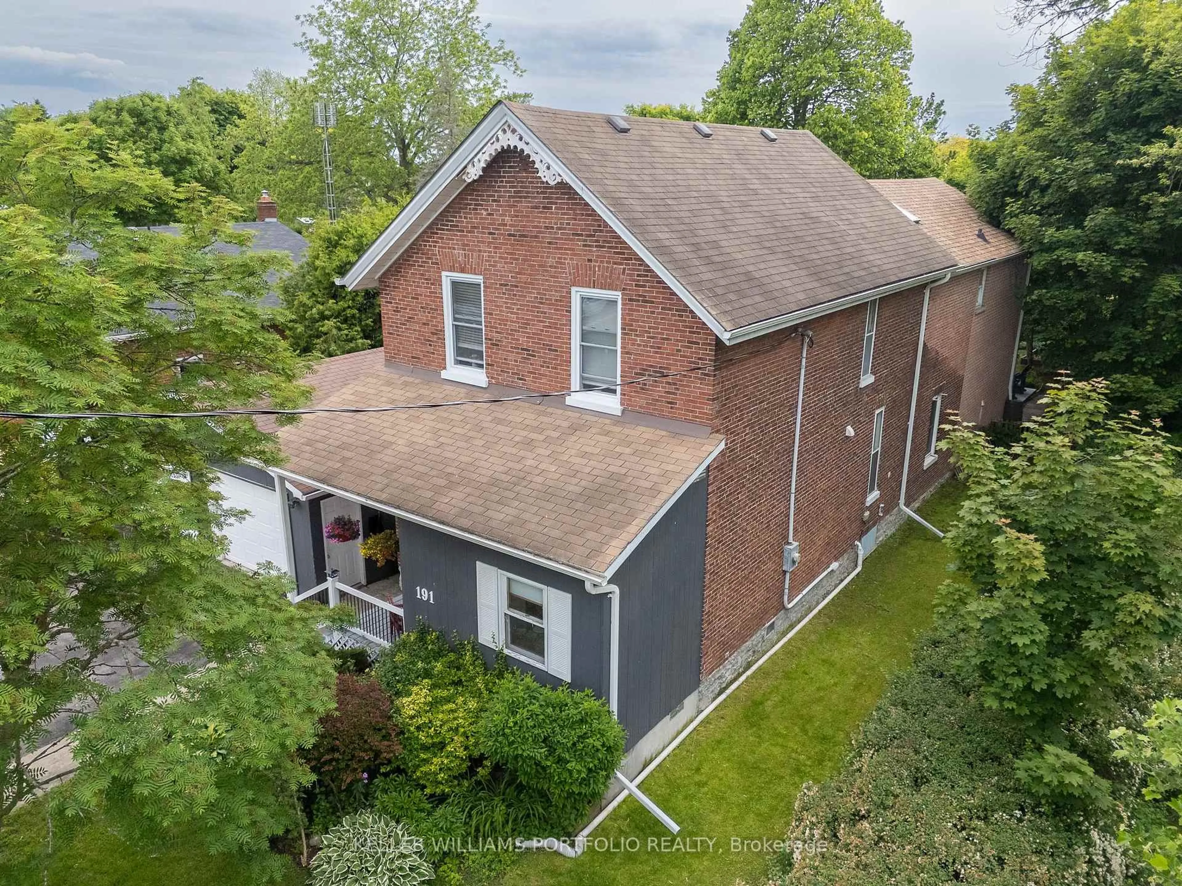 A pic from outside/outdoor area/front of a property/back of a property/a pic from drone, building for 191 Stuart St, Cobourg Ontario K9A 2Y1