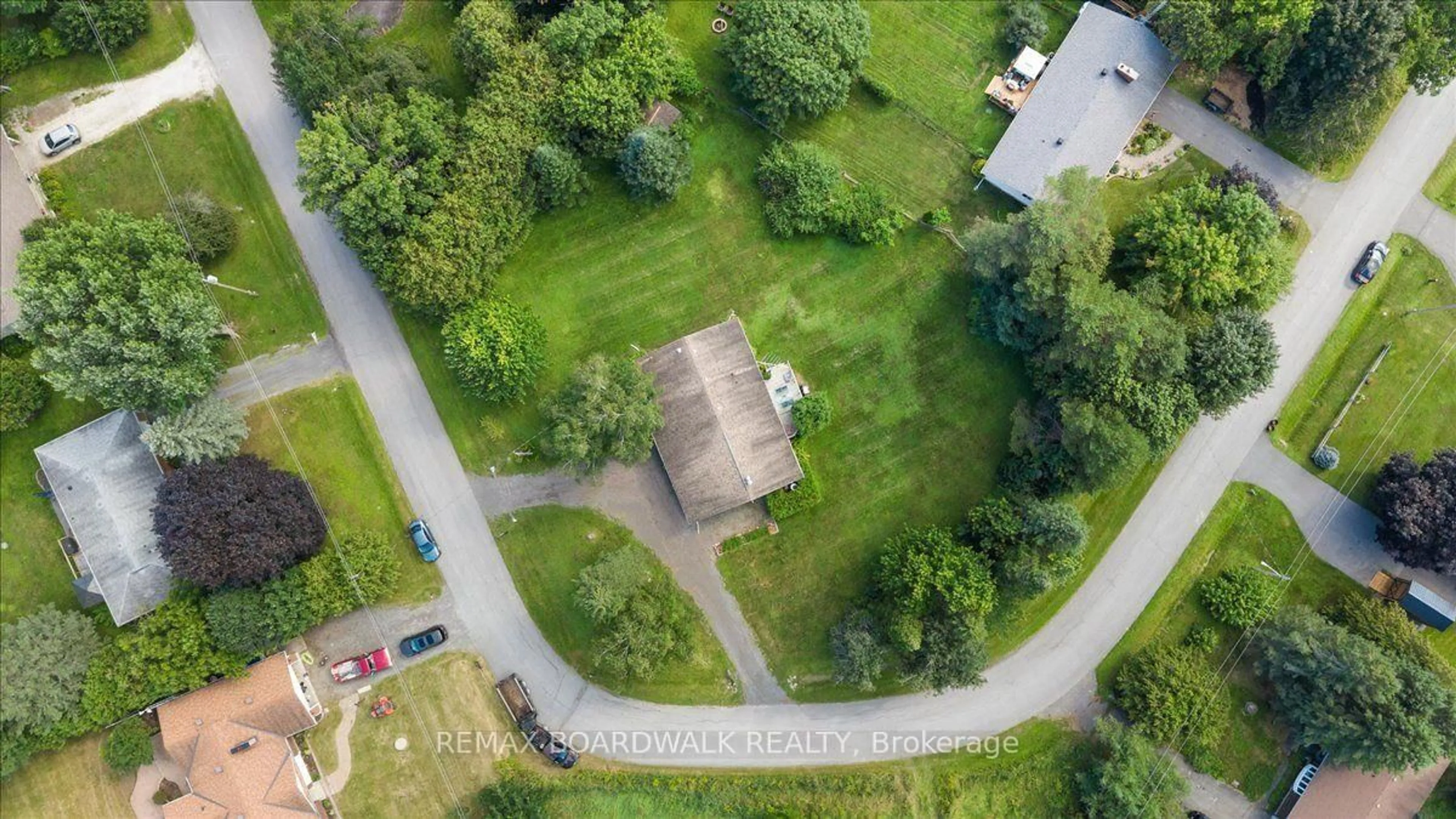 A pic from outside/outdoor area/front of a property/back of a property/a pic from drone, street for 201 Linda Loop, Kinburn Ontario K0A 2H0