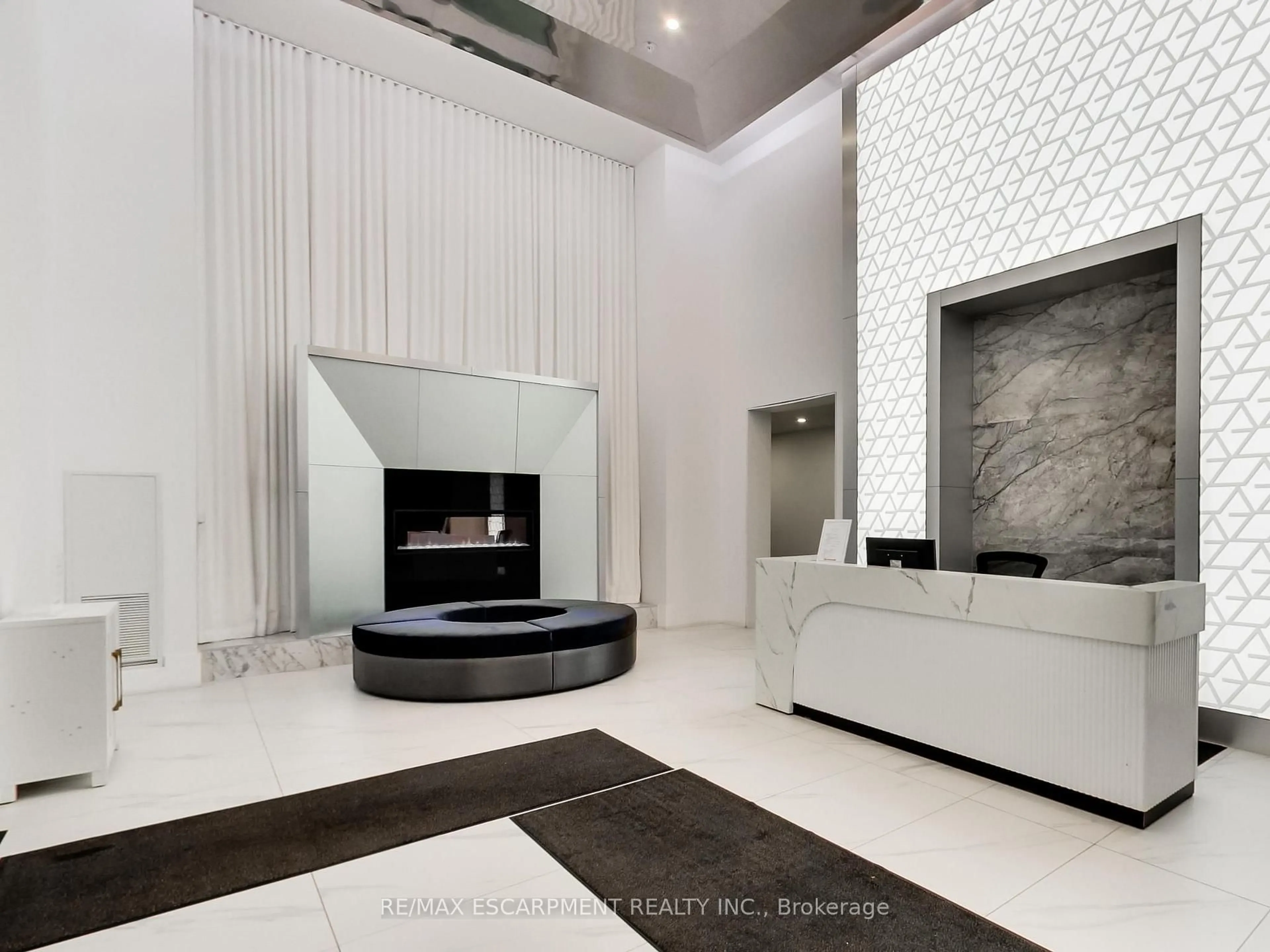Lobby for 16 Concord Pl #318, Grimsby Ontario L3M 0J1