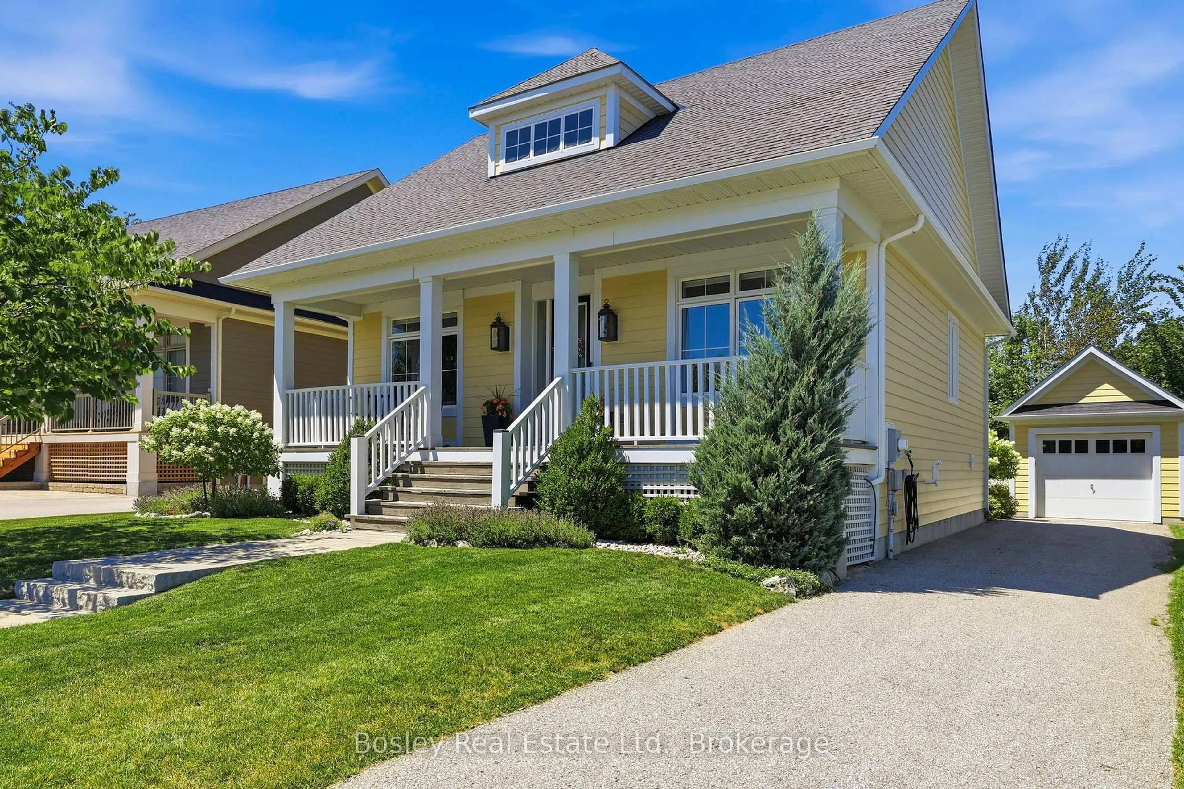 Home with vinyl exterior material, street for 104 Snow Apple Cres, Blue Mountains Ontario L9Y 0R4