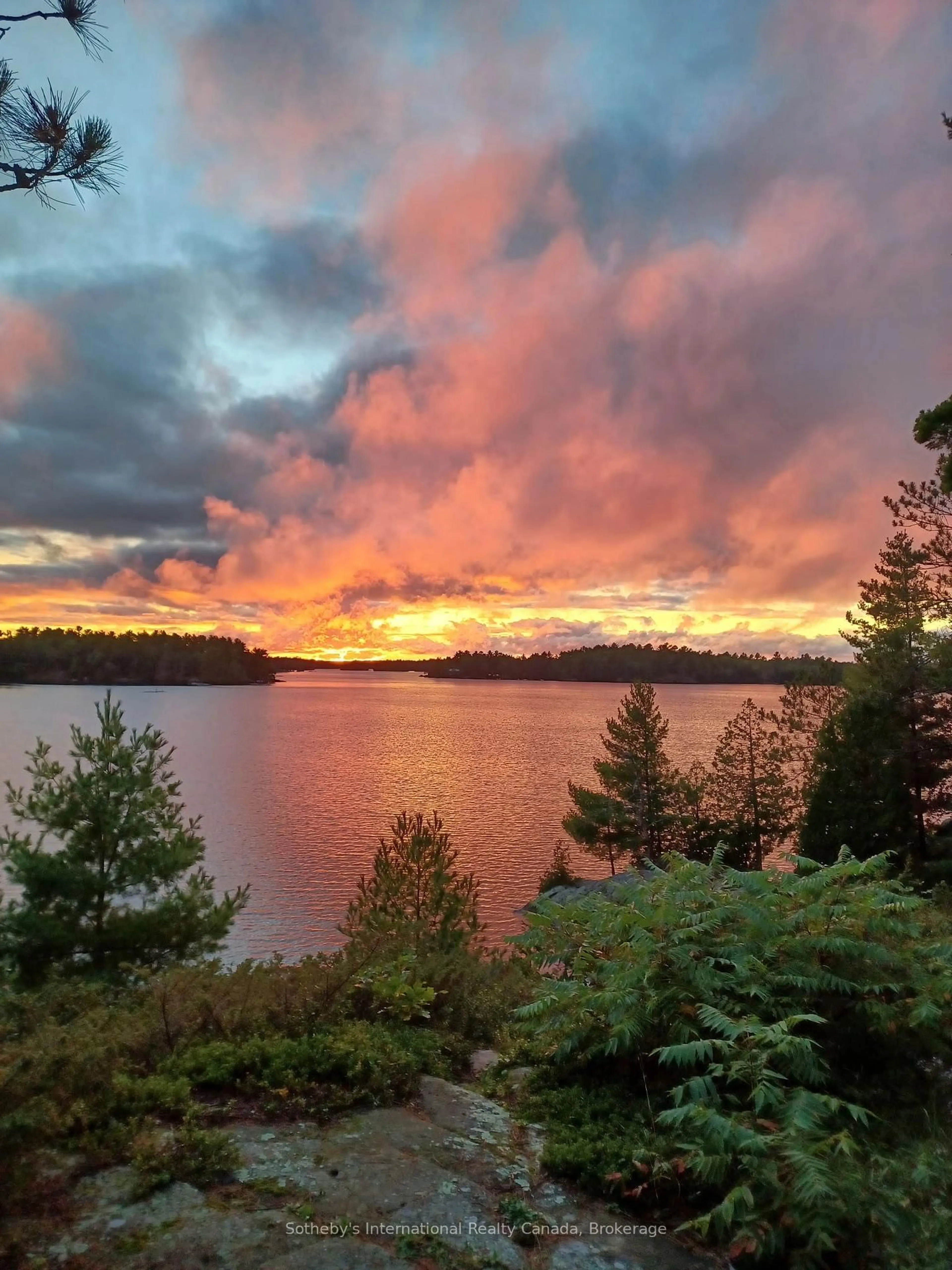 Patio, water/lake/river/ocean view for 1 Island 29kl Kahshe Lake - Cooee Island, Gravenhurst Ontario P0E 1G0