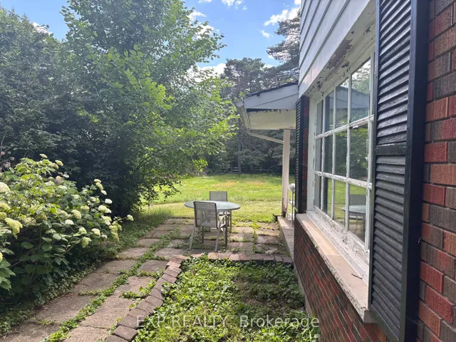 16 CIVIC St, Killaloe 2