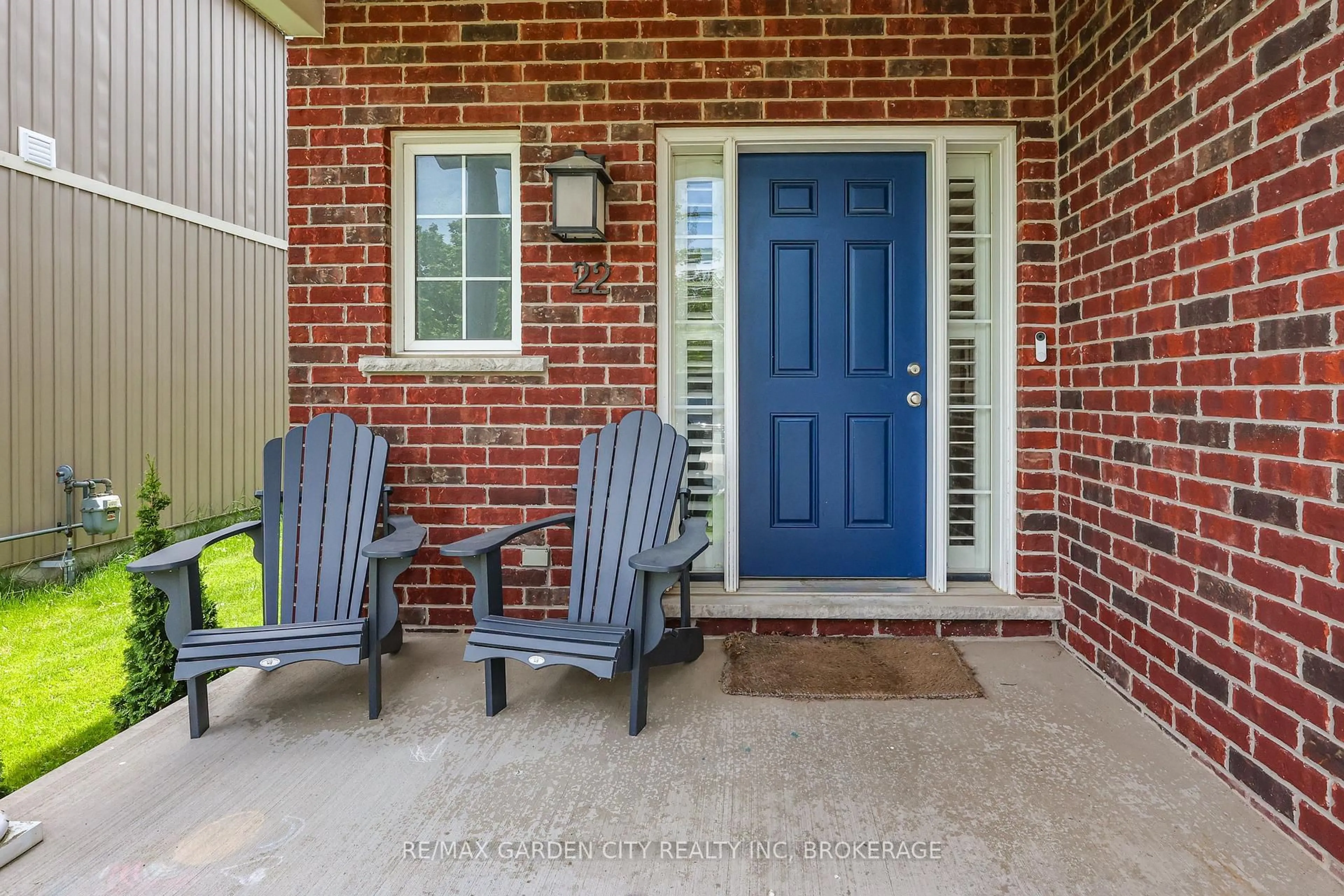 Home with brick exterior material, street for 22 Riesling Dr, Niagara-on-the-Lake Ontario L0S 1J0