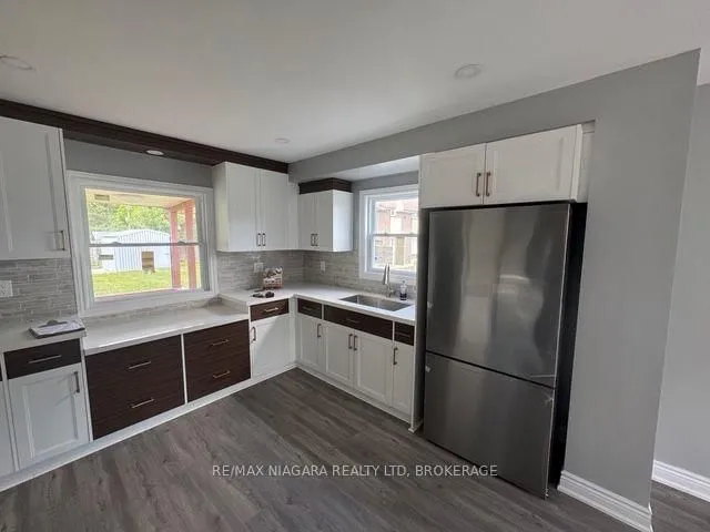 2505 Stevensville Rd, Fort Erie 5