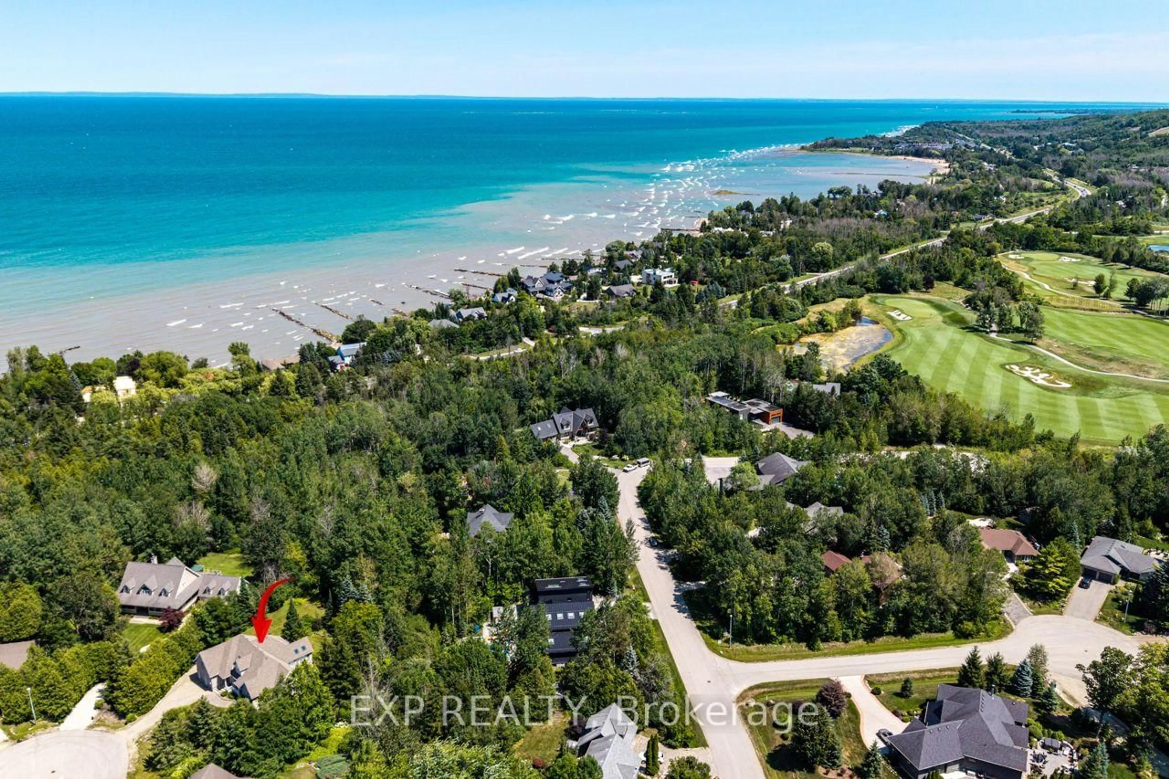 A pic from outside/outdoor area/front of a property/back of a property/a pic from drone, water/lake/river/ocean view for 110 Aberdeen Crt, Blue Mountains Ontario N0H 1J0