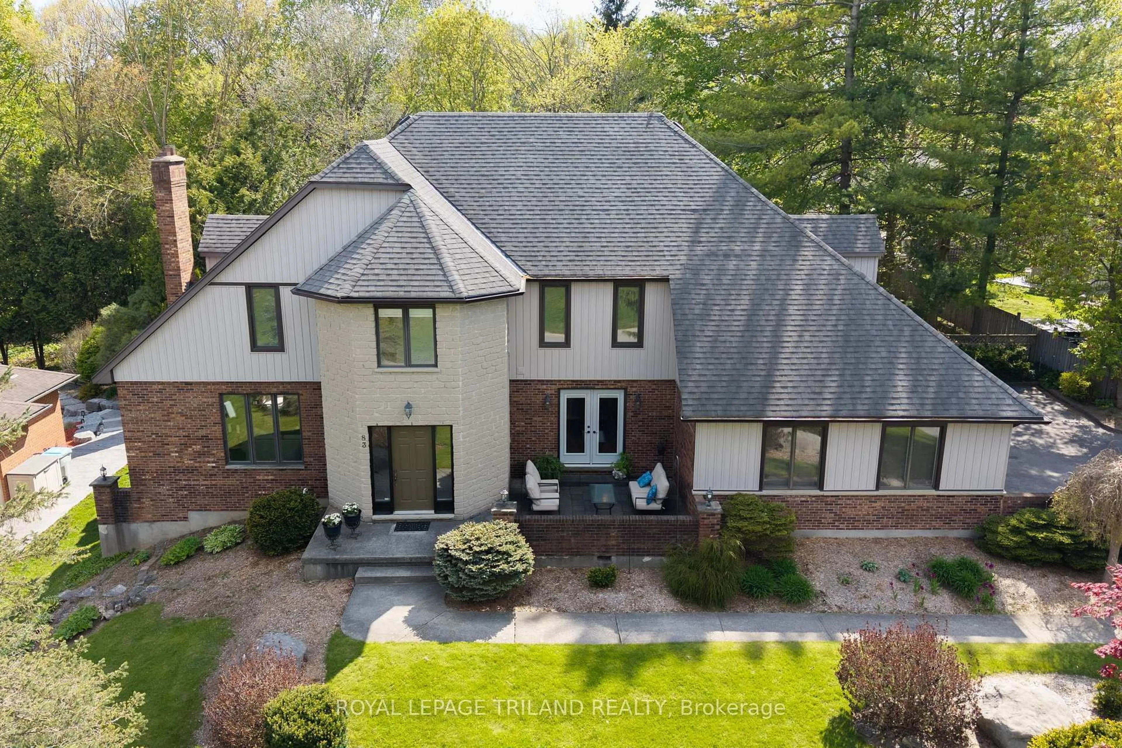 A pic from outside/outdoor area/front of a property/back of a property/a pic from drone, unknown for 83 BLACKBURN Cres, Middlesex Centre Ontario N0L 1R0