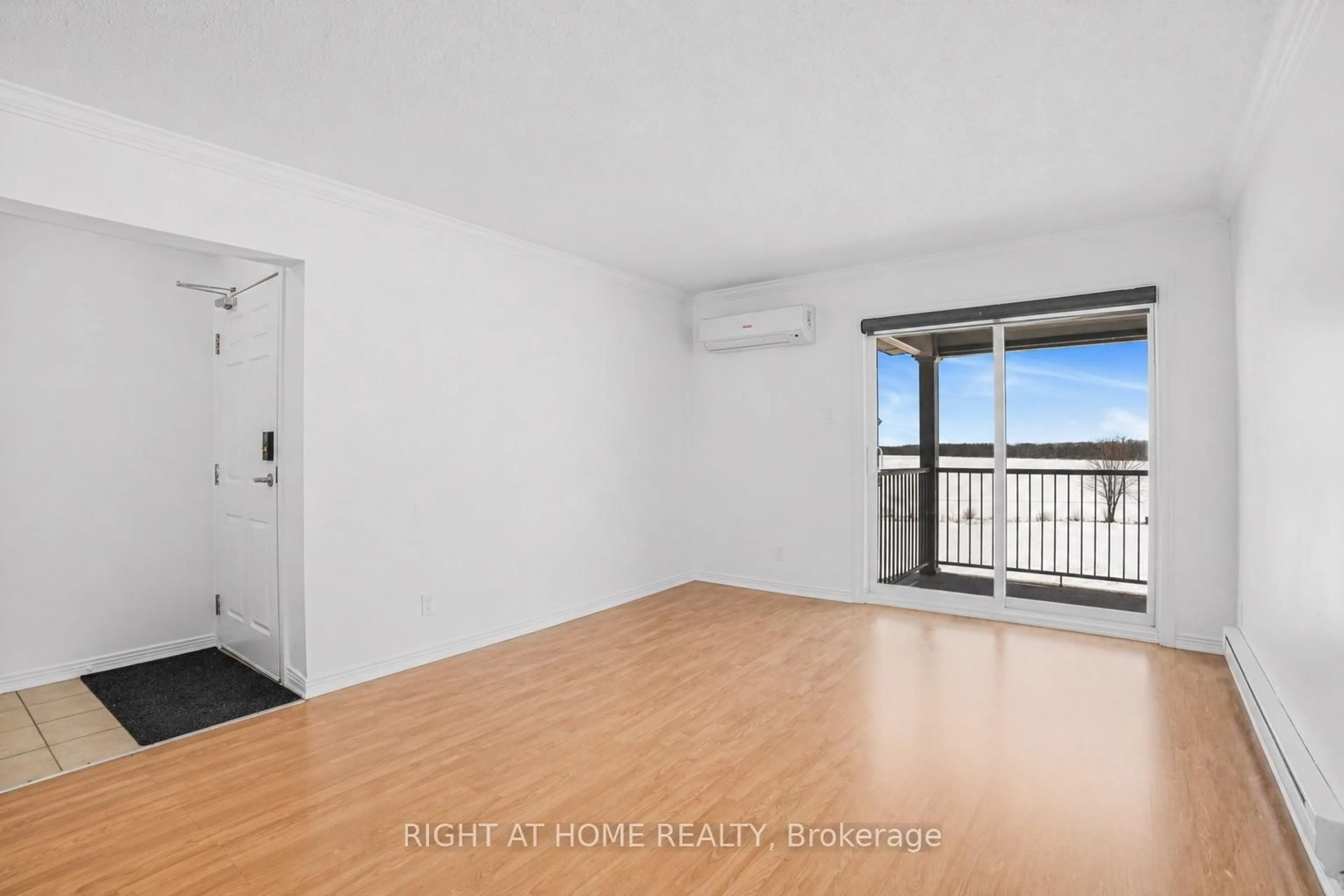 A pic of a room for 194-A Edwards St #6, Clarence-Rockland Ontario K4K 1H8