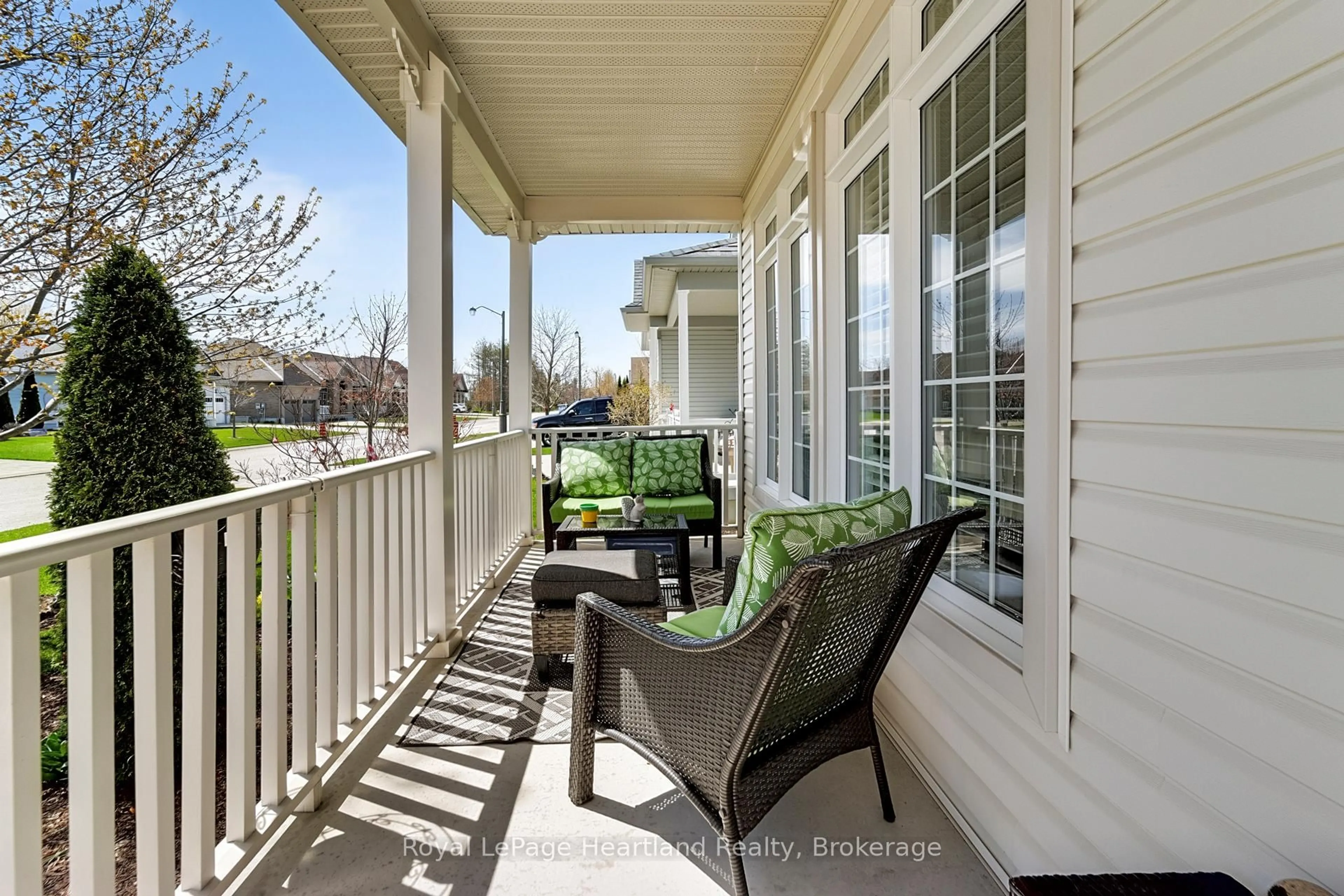 Patio, street for 16 Macpherson Ave, Huron East Ontario N0K 1W0