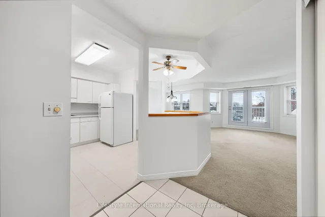 208 Silvercreek Pkwy #205, Guelph 5
