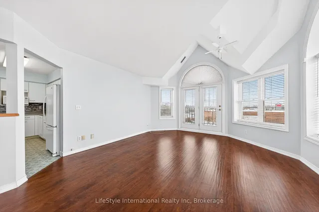 208 Silvercreek Pkwy #306, Guelph 3