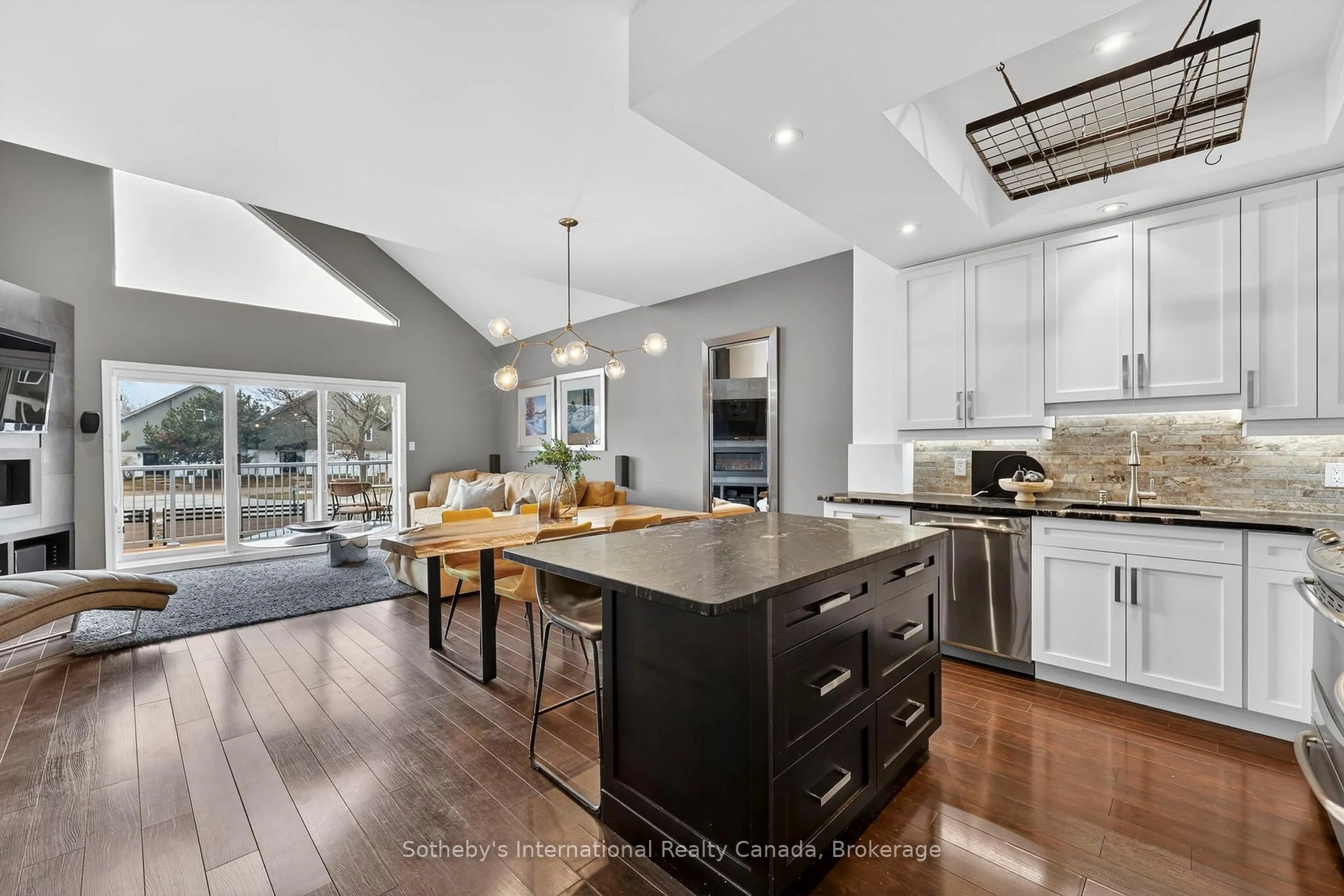 Open concept kitchen, unknown for 110 KELLIE'S Way #10, Blue Mountains Ontario L9Y 0L6