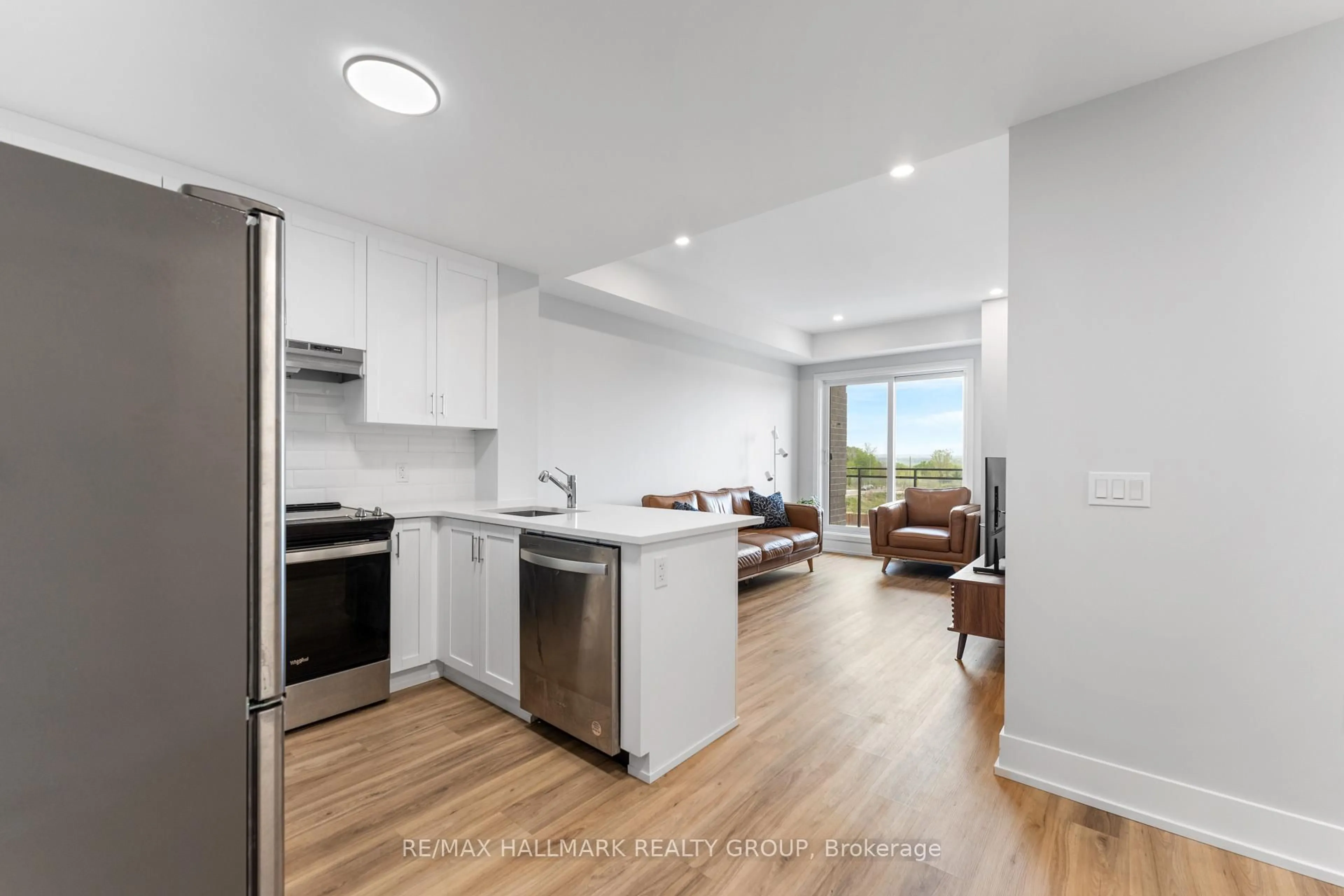 Open concept kitchen, unknown for 1350 Hemlock Rd #411, Ottawa Ontario K1K 5C2