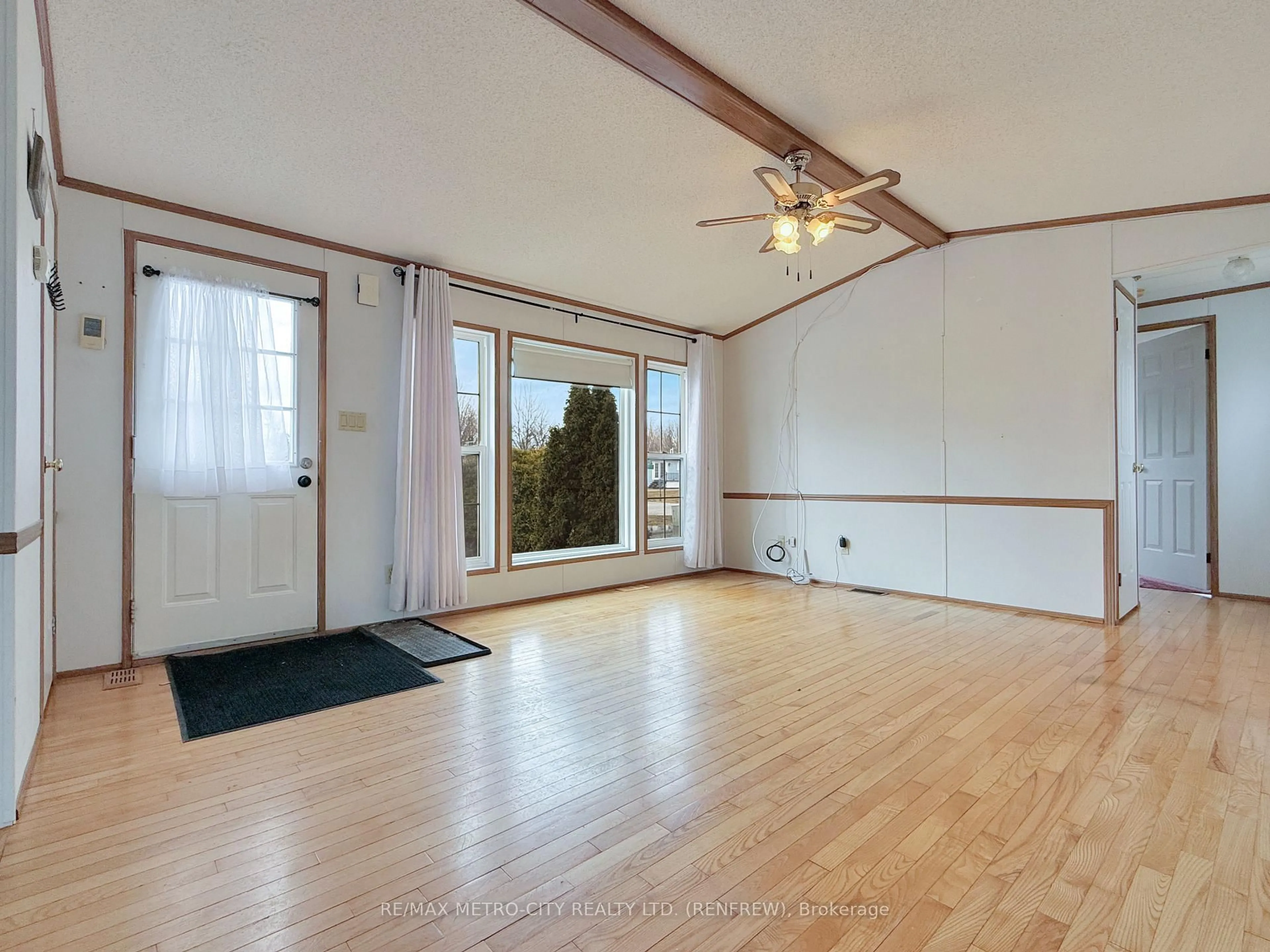 A pic of a room for 34 SUNSET Lane, Renfrew Ontario K7V 0A5