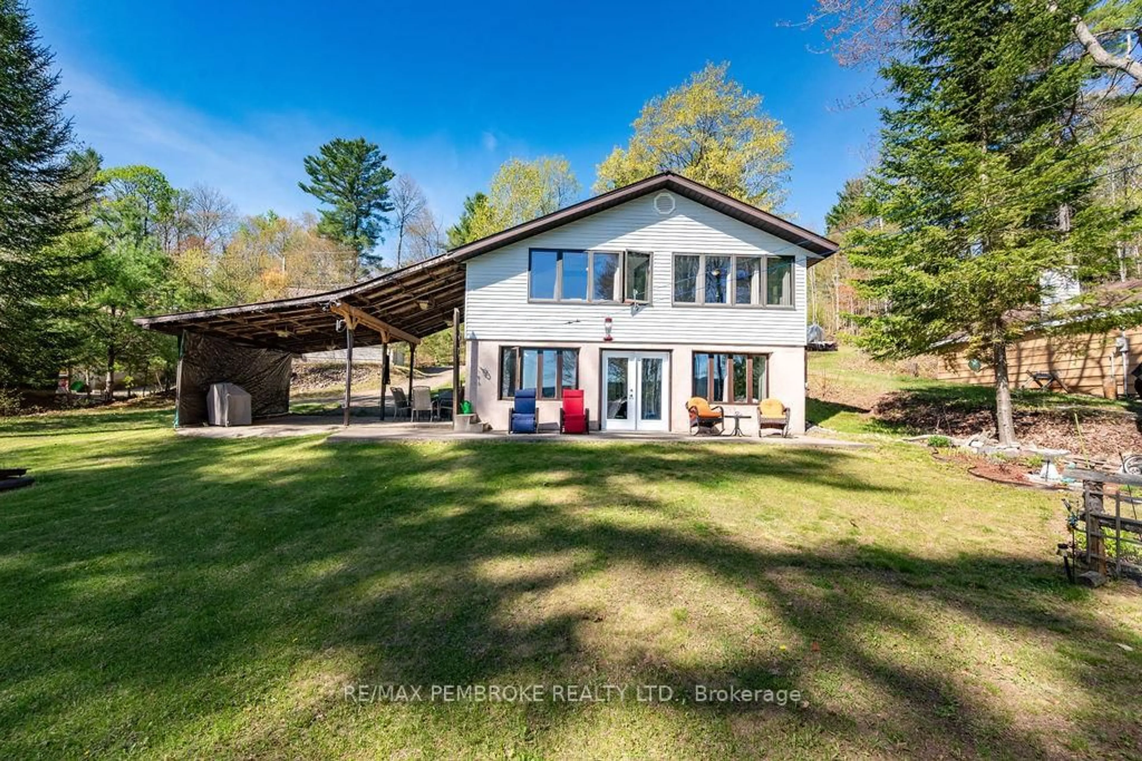 A pic from outside/outdoor area/front of a property/back of a property/a pic from drone, water/lake/river/ocean view for 634 Goldfinch Way, Stonecliffe Ontario K0J 2K0