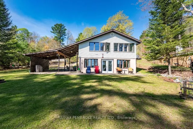634 Goldfinch Way, Stonecliffe 3