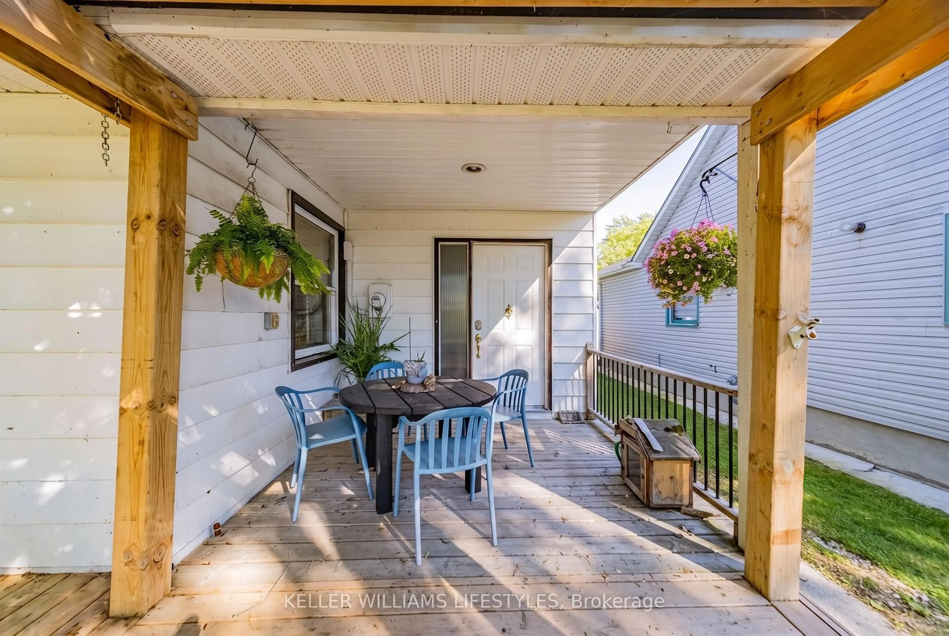 Patio, street for 71214 Karen Dr, Bluewater Ontario N0M 1N0