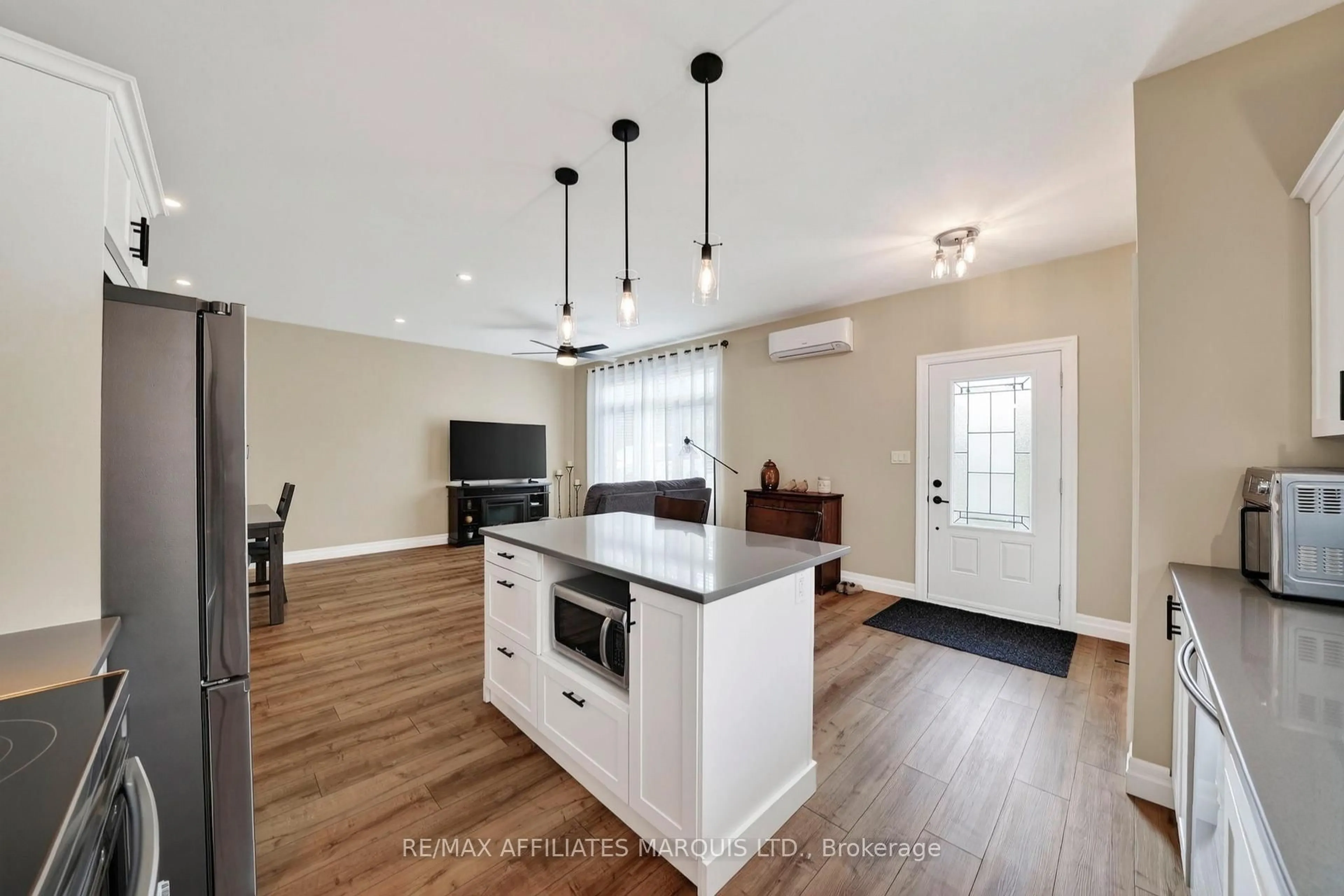 Open concept kitchen, unknown for 5401 Woodlands Rd, South Stormont Ontario K0C 1M0