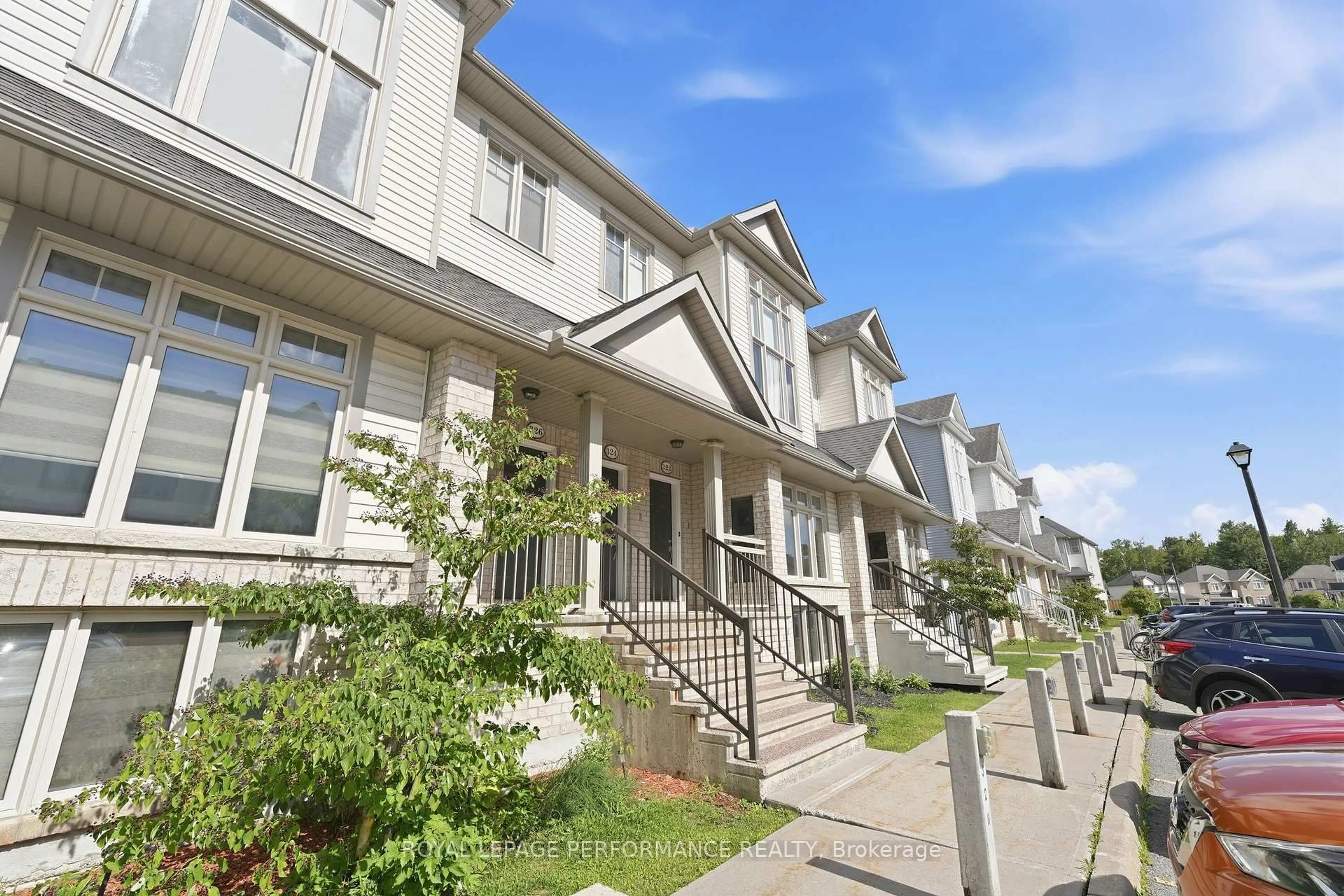 Unknown for 322 Galston Private, Ottawa Ontario K1W 0G3