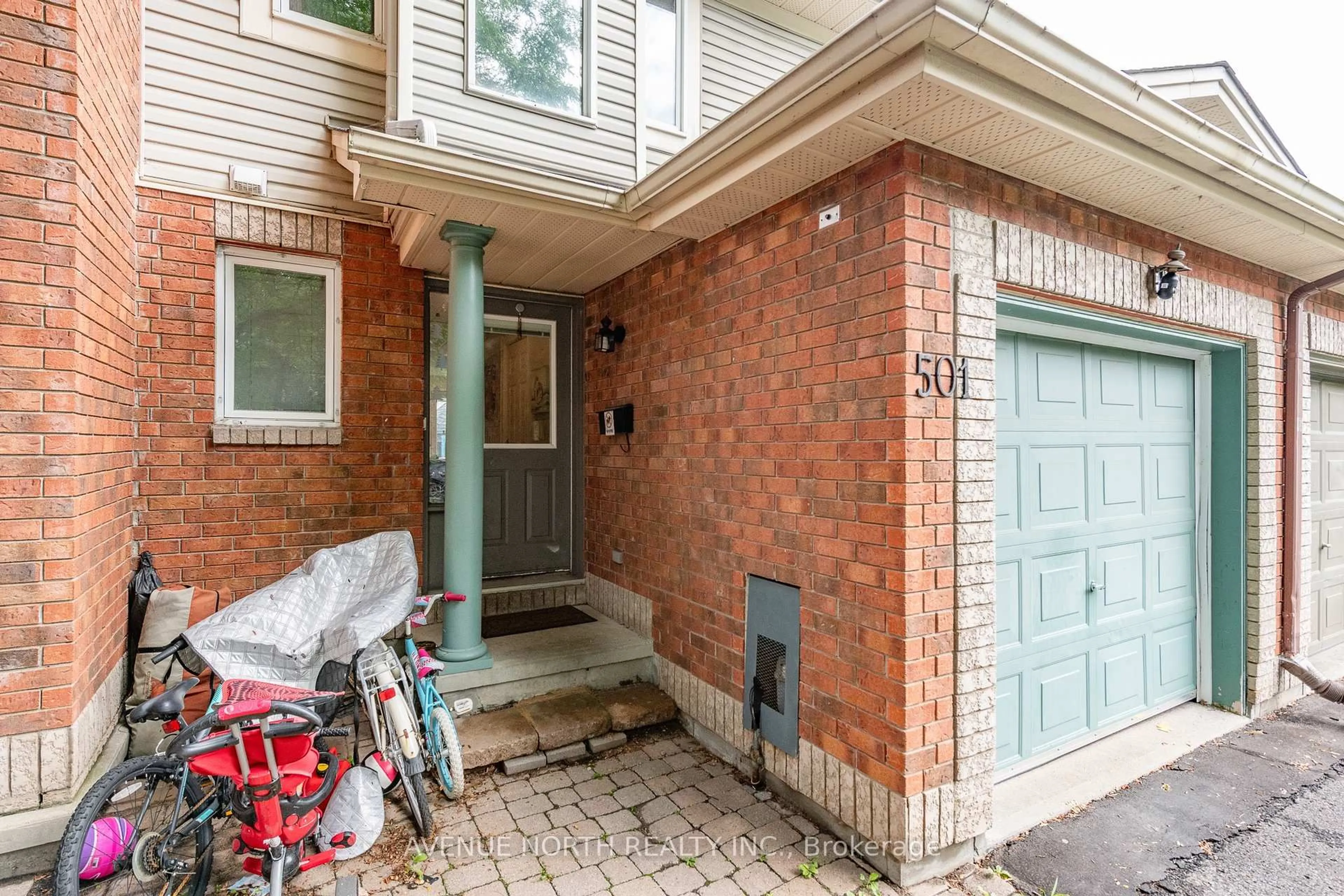 Home with brick exterior material, street for 501 Lawler Cres, Ottawa Ontario K4A 3Y4