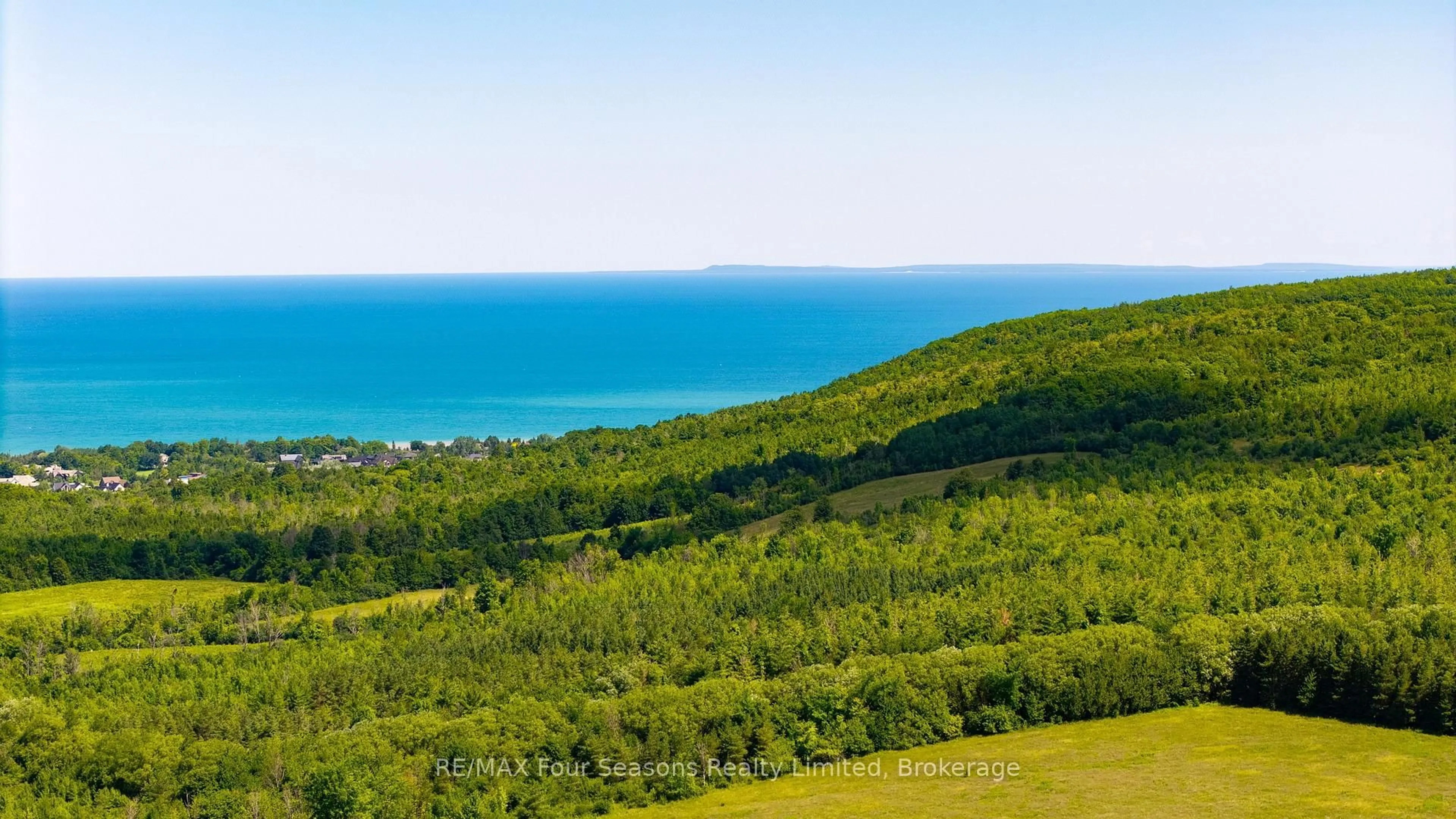 A pic from outside/outdoor area/front of a property/back of a property/a pic from drone, water/lake/river/ocean view for 728454 21st Sdrd, Blue Mountains Ontario N0H 1J0