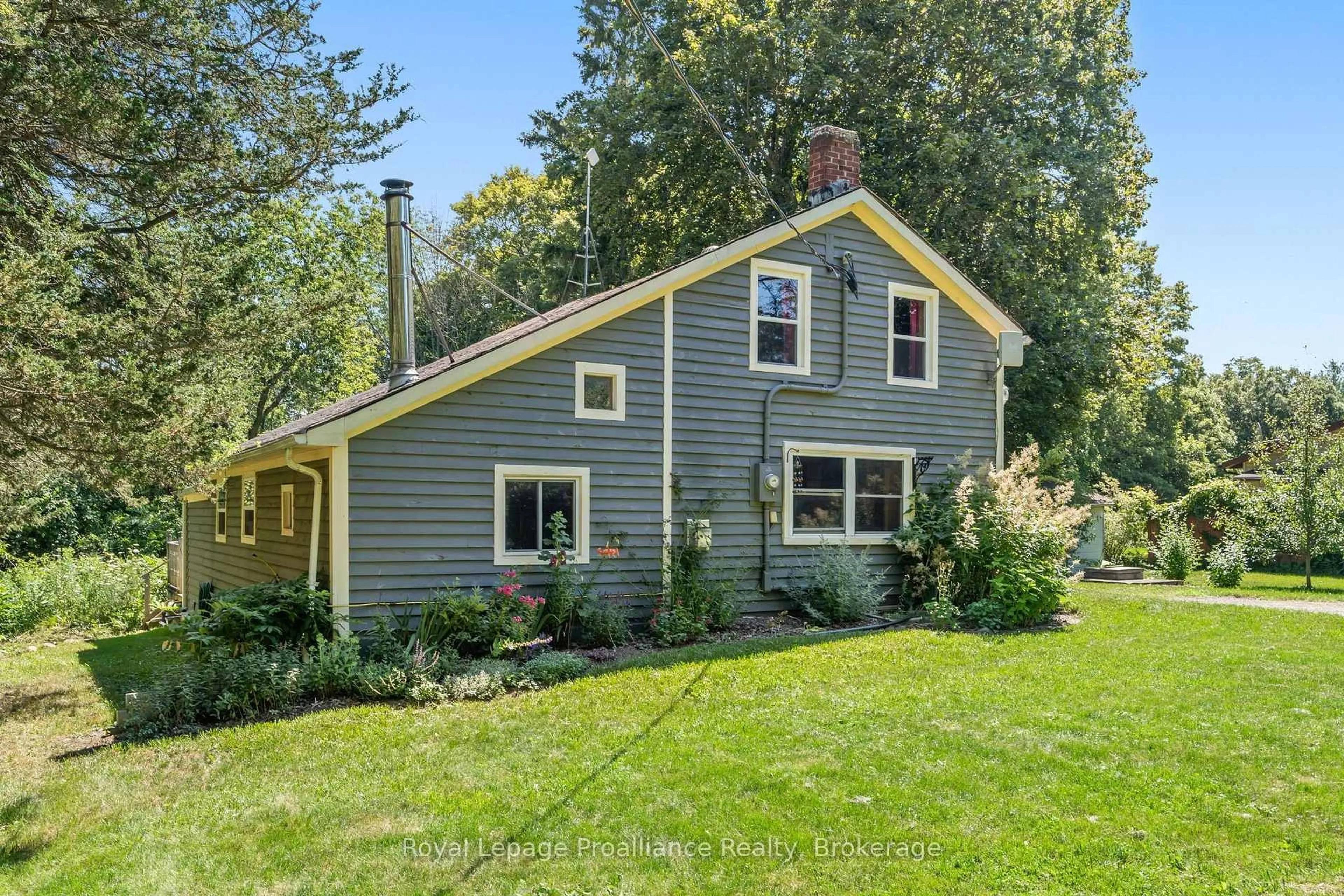 Home with vinyl exterior material, street for 211 ALEXANDER Rd, Brighton Ontario K0K 1H0