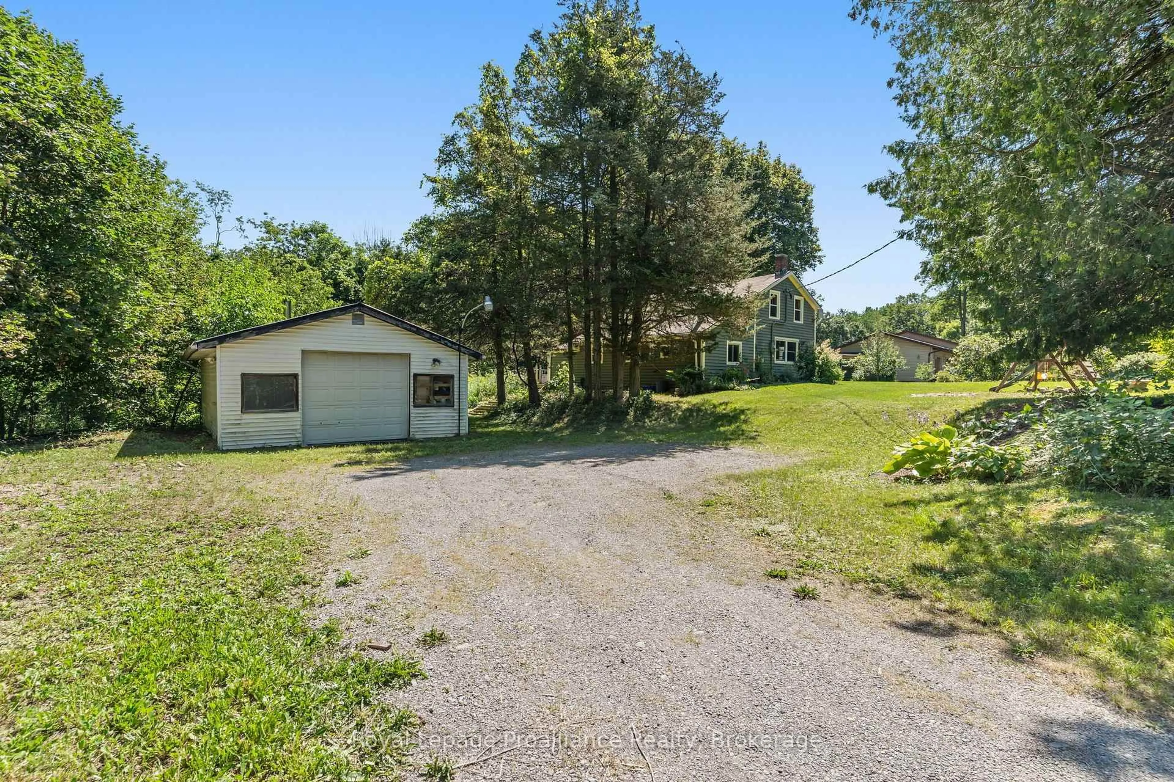 A pic from outside/outdoor area/front of a property/back of a property/a pic from drone, unknown for 211 ALEXANDER Rd, Brighton Ontario K0K 1H0